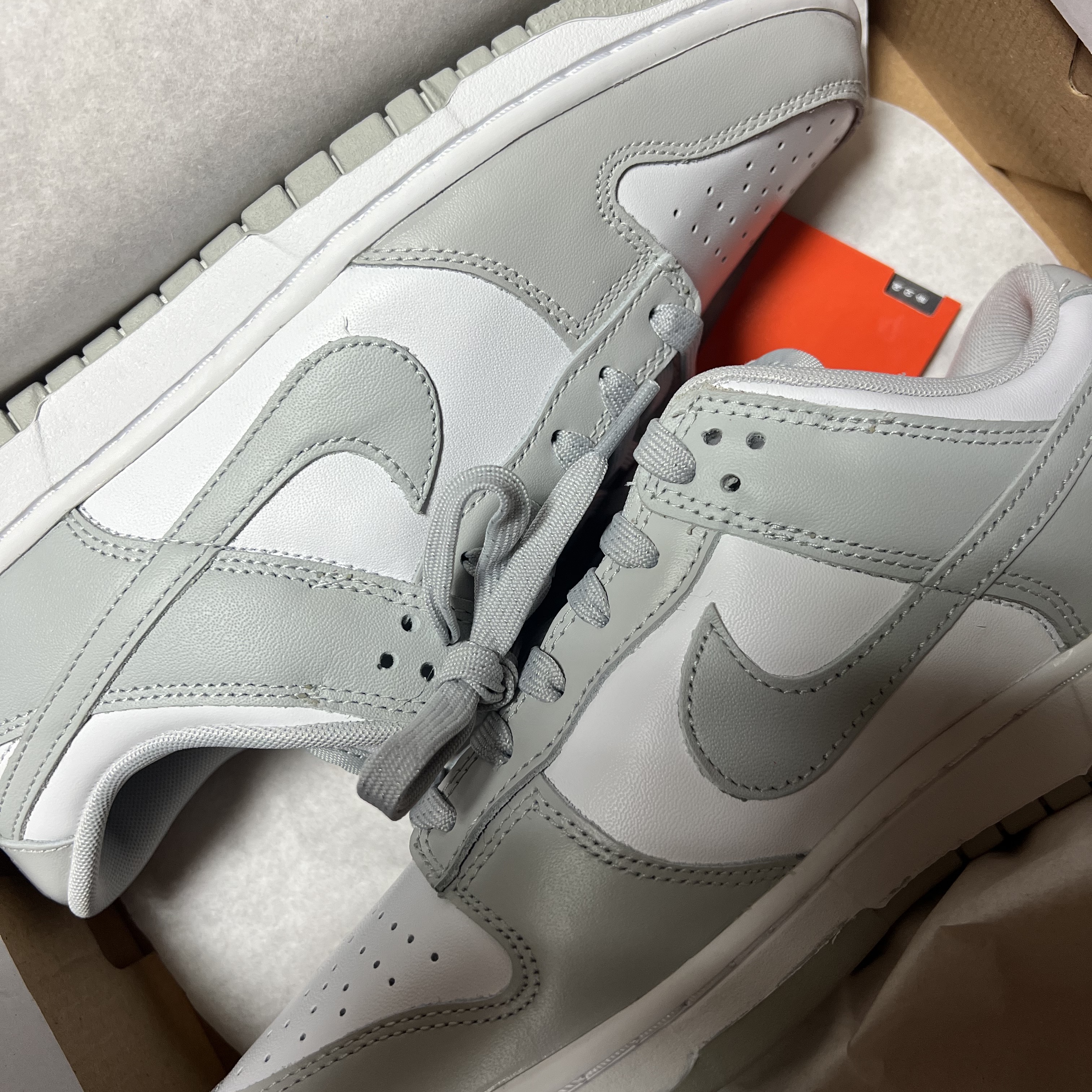 (W) Nike Dunk Low Rose Whisper, Nike Dunk Low Retro Grey Fog 착용 스타일 - 2