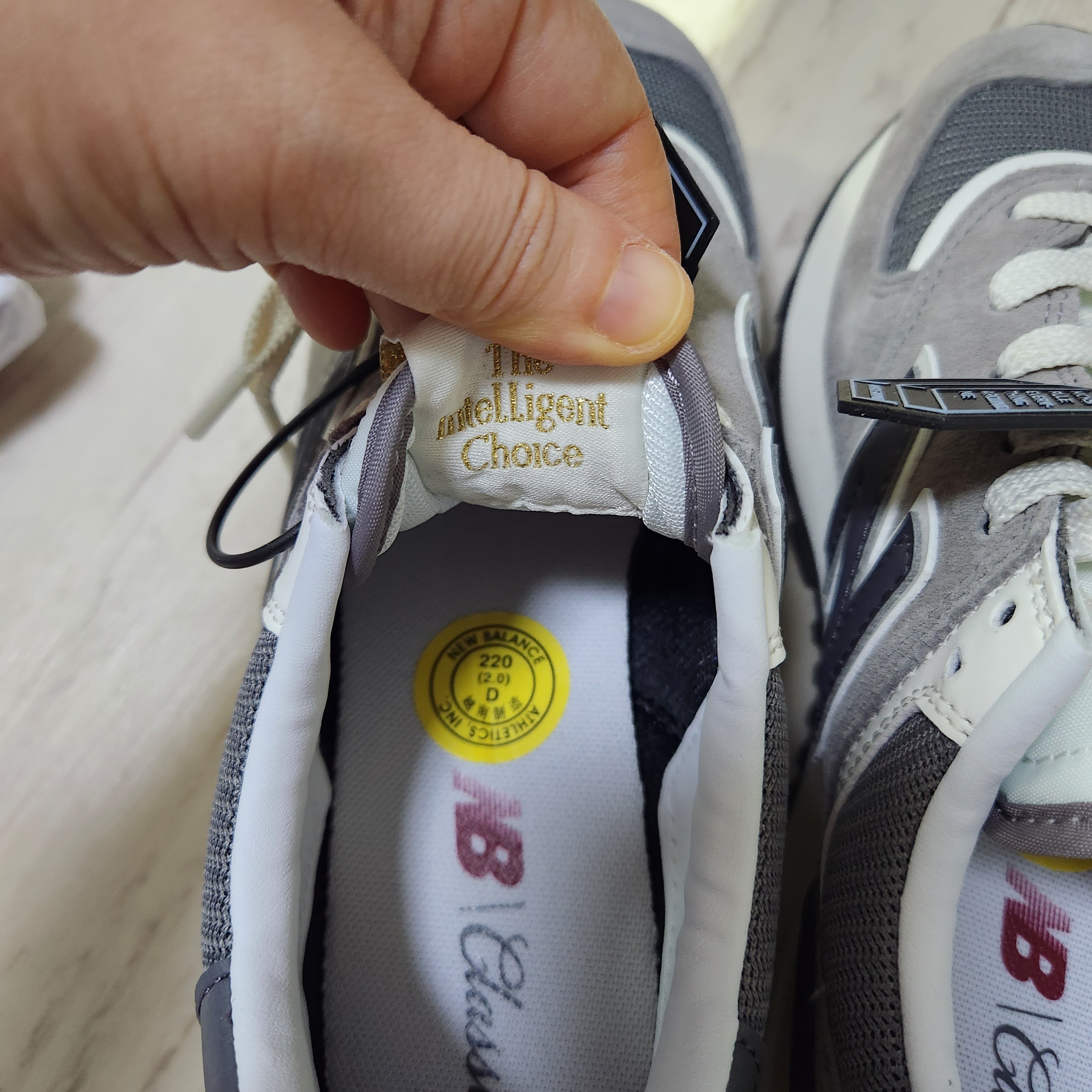 New Balance 574 Legacy Grey 착용 스타일 - 3