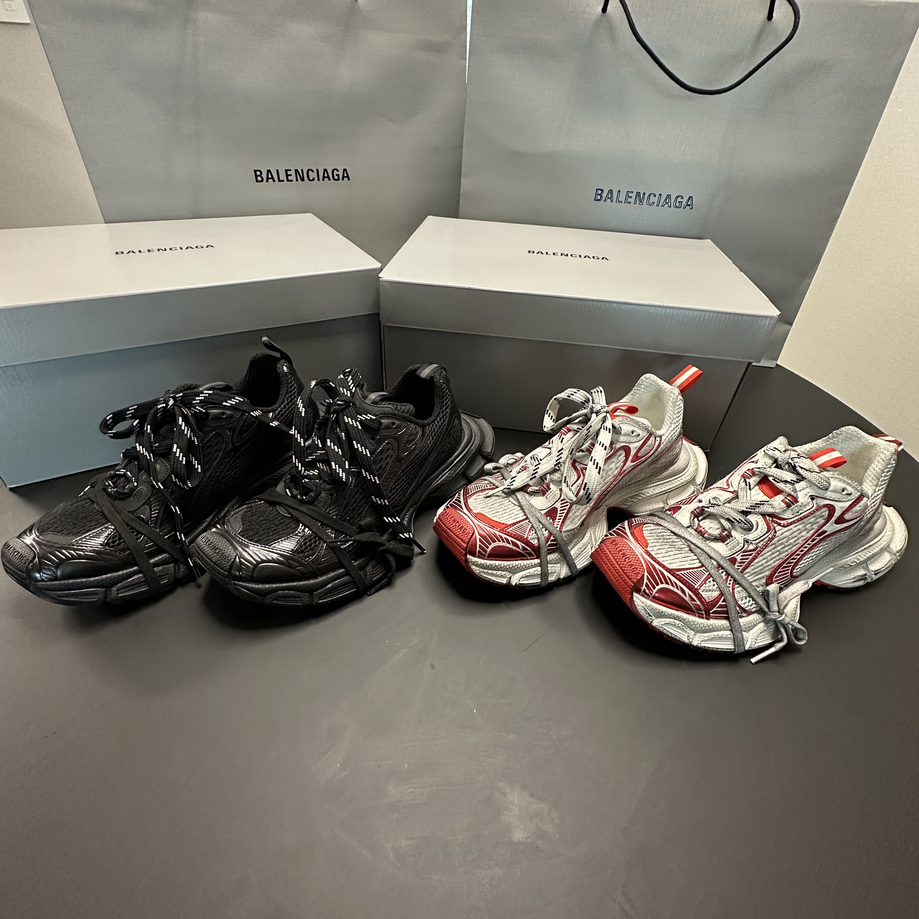 Balenciaga 3XL Sneakers Worn Out Grey White Blue, Nike x Stussy NRG Washed Fleece Pants Lotus PInk (DO5296-670) 착용 스타일 - 5