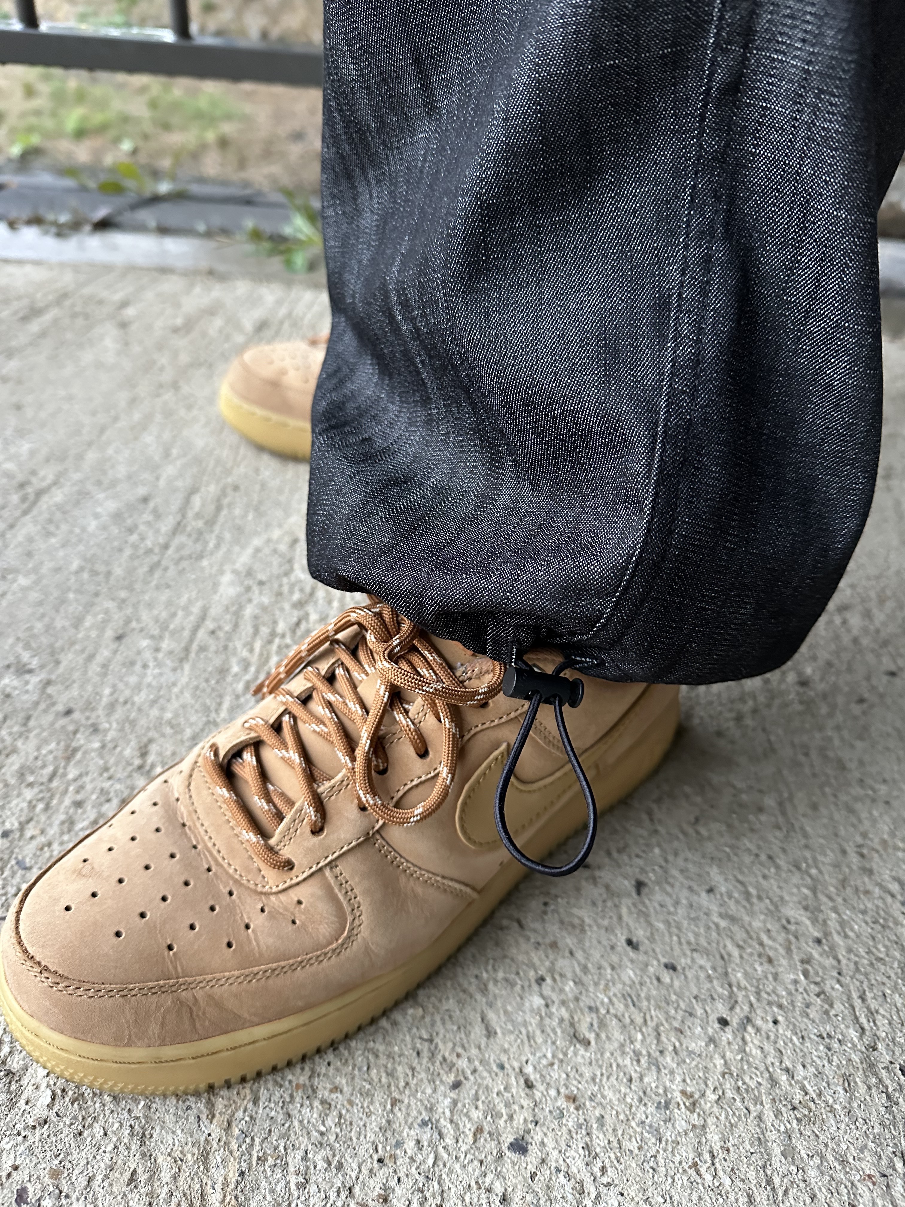 Nike Air Force 1 '07 WB Flax 착용 스타일 - 4