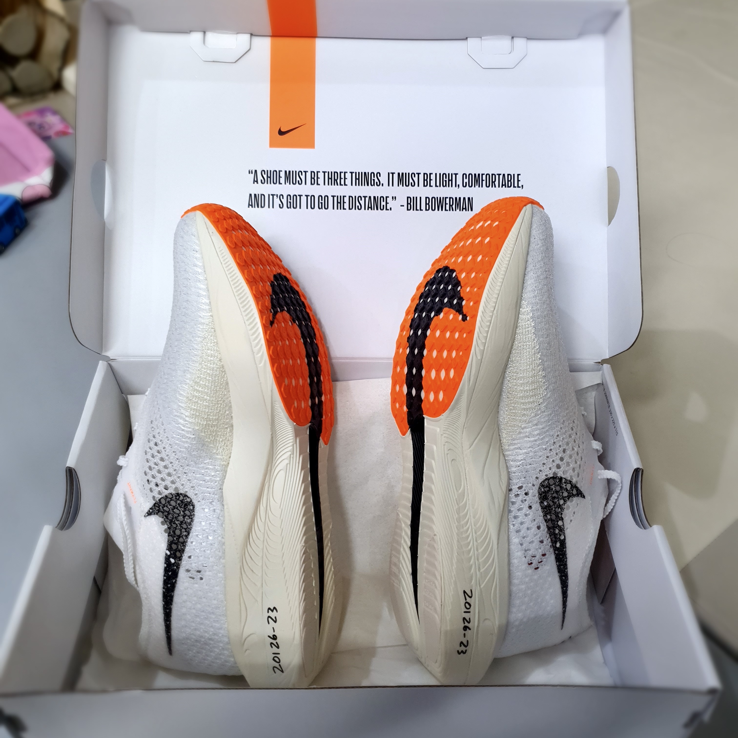 Nike ZoomX Vaporfly Next% 3 Prototype White 착용 스타일 - 3