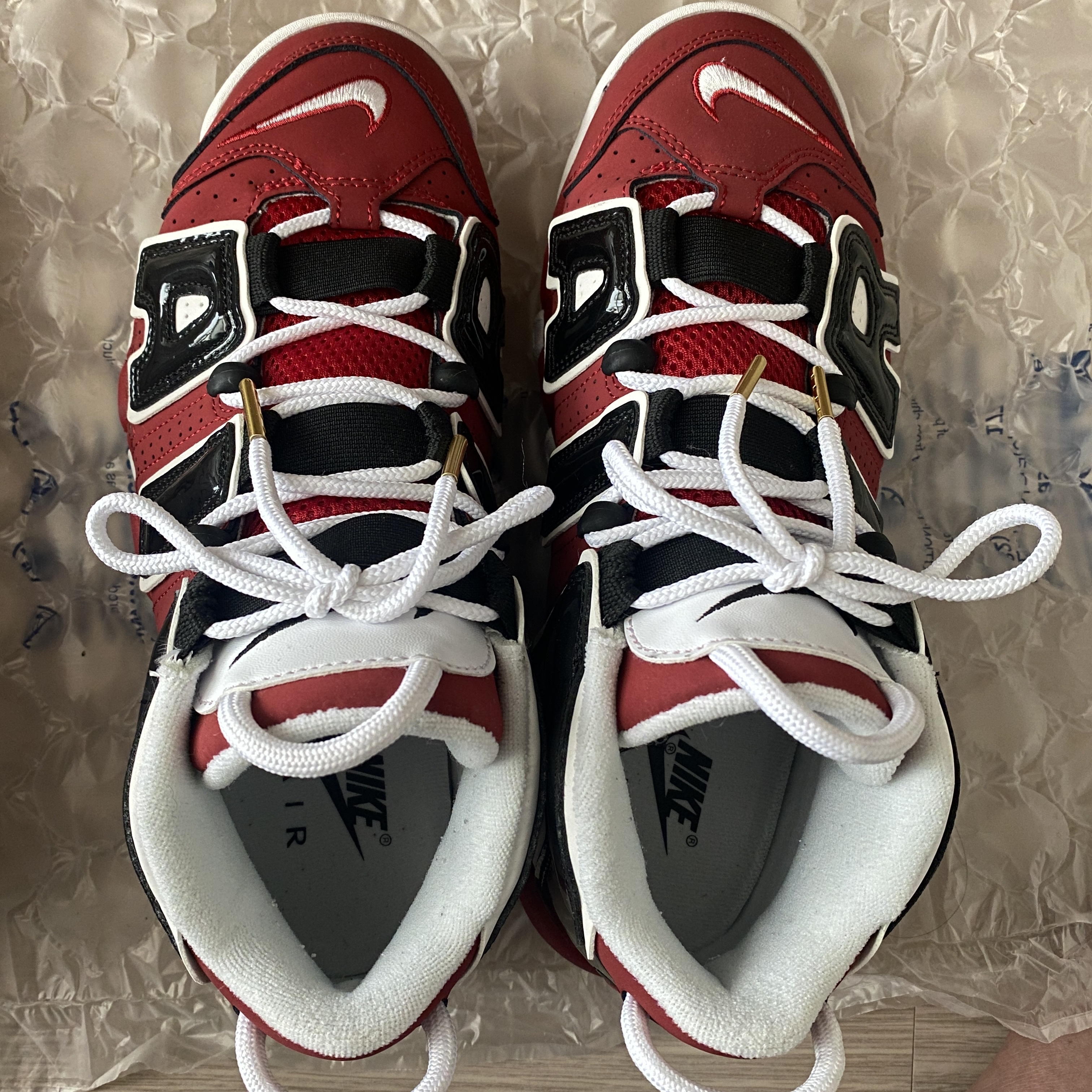 Nike Air More Uptempo 96 Bulls 2021 착용 스타일 - 1