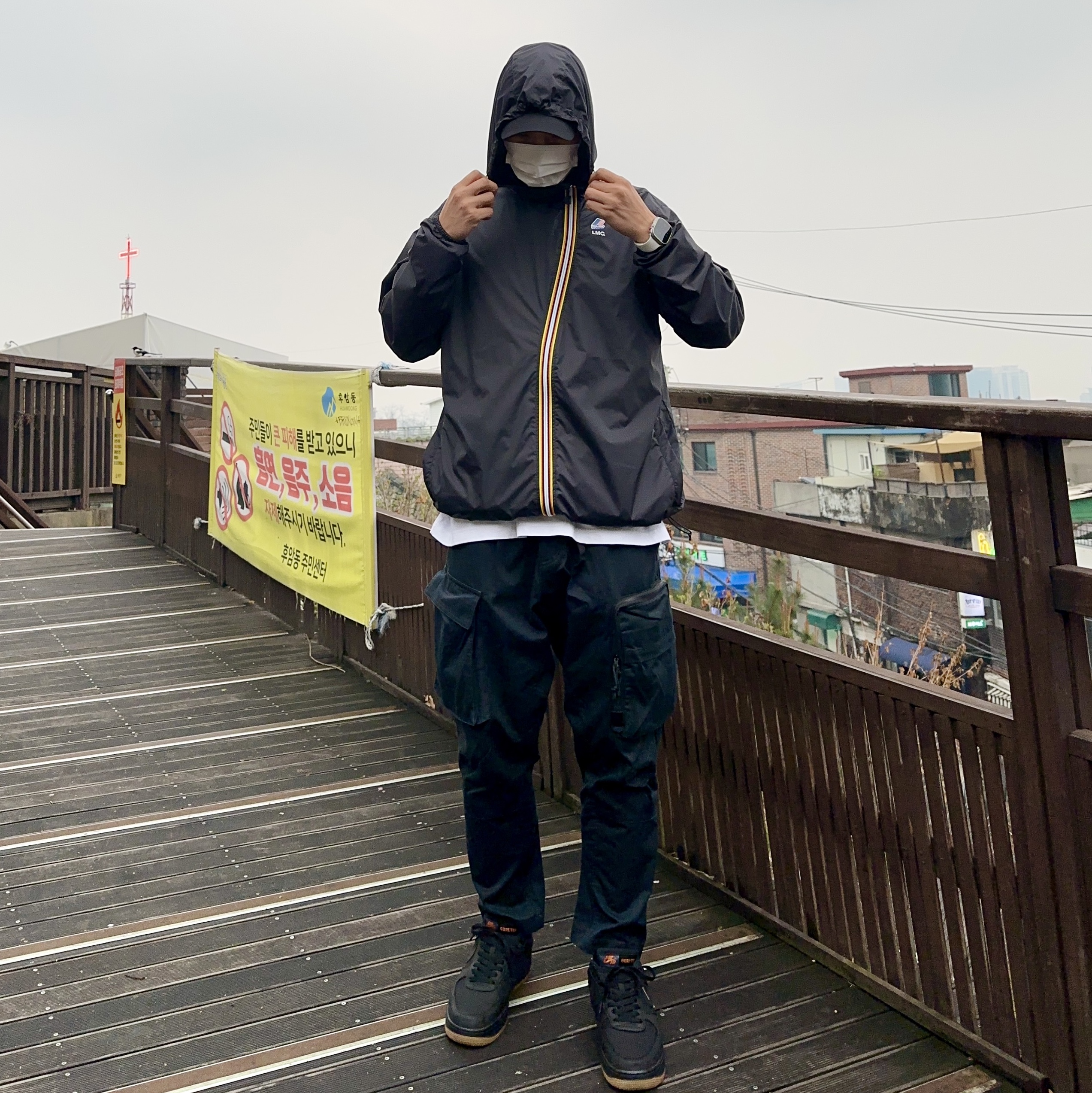 Nike Air Force 1 Low Gore-Tex Black Light Carbon, Nike ACG Cargo Pants Black - US/EU 착용 스타일 - 2