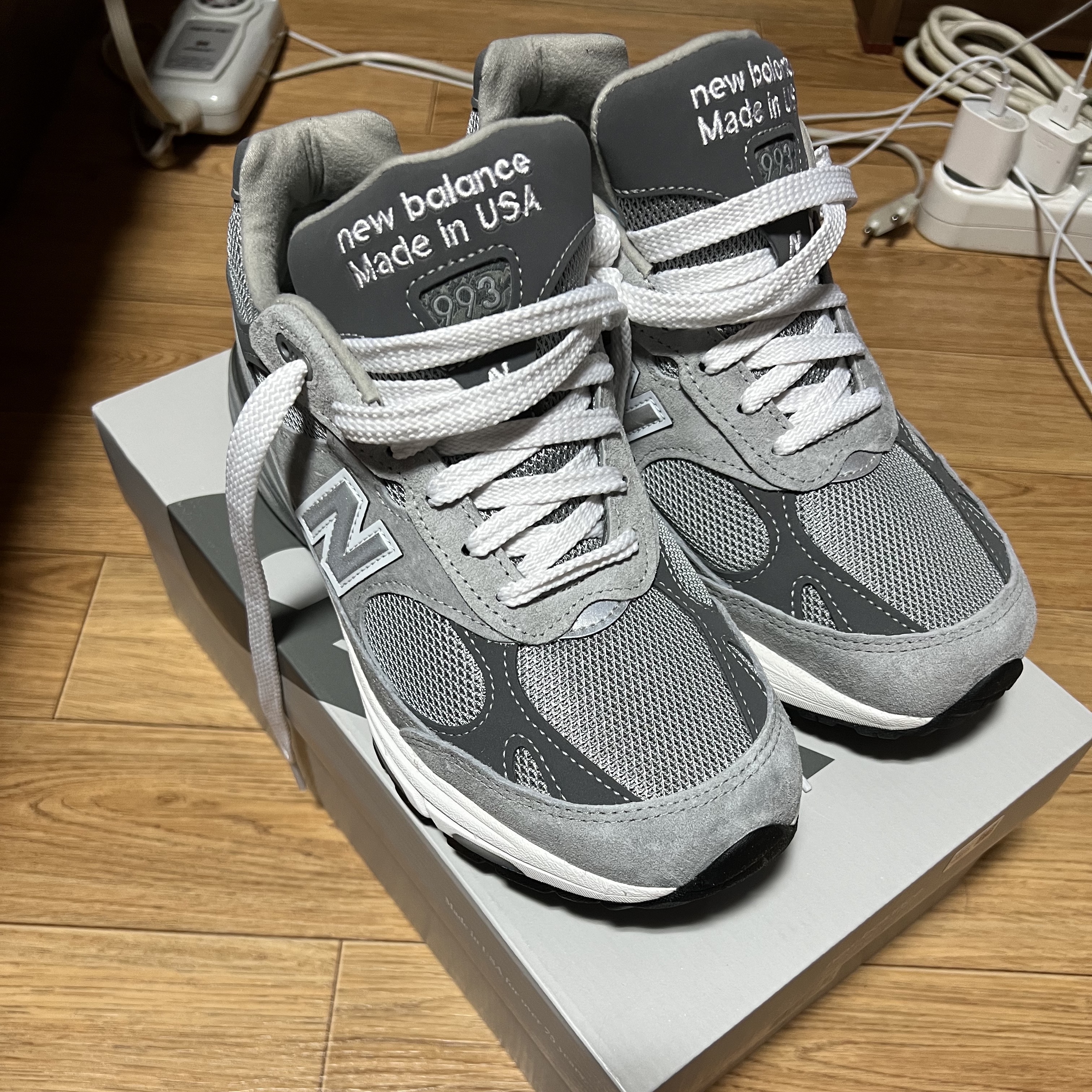 New Balance 993 Made in USA Grey - 2E Wide 착용 스타일