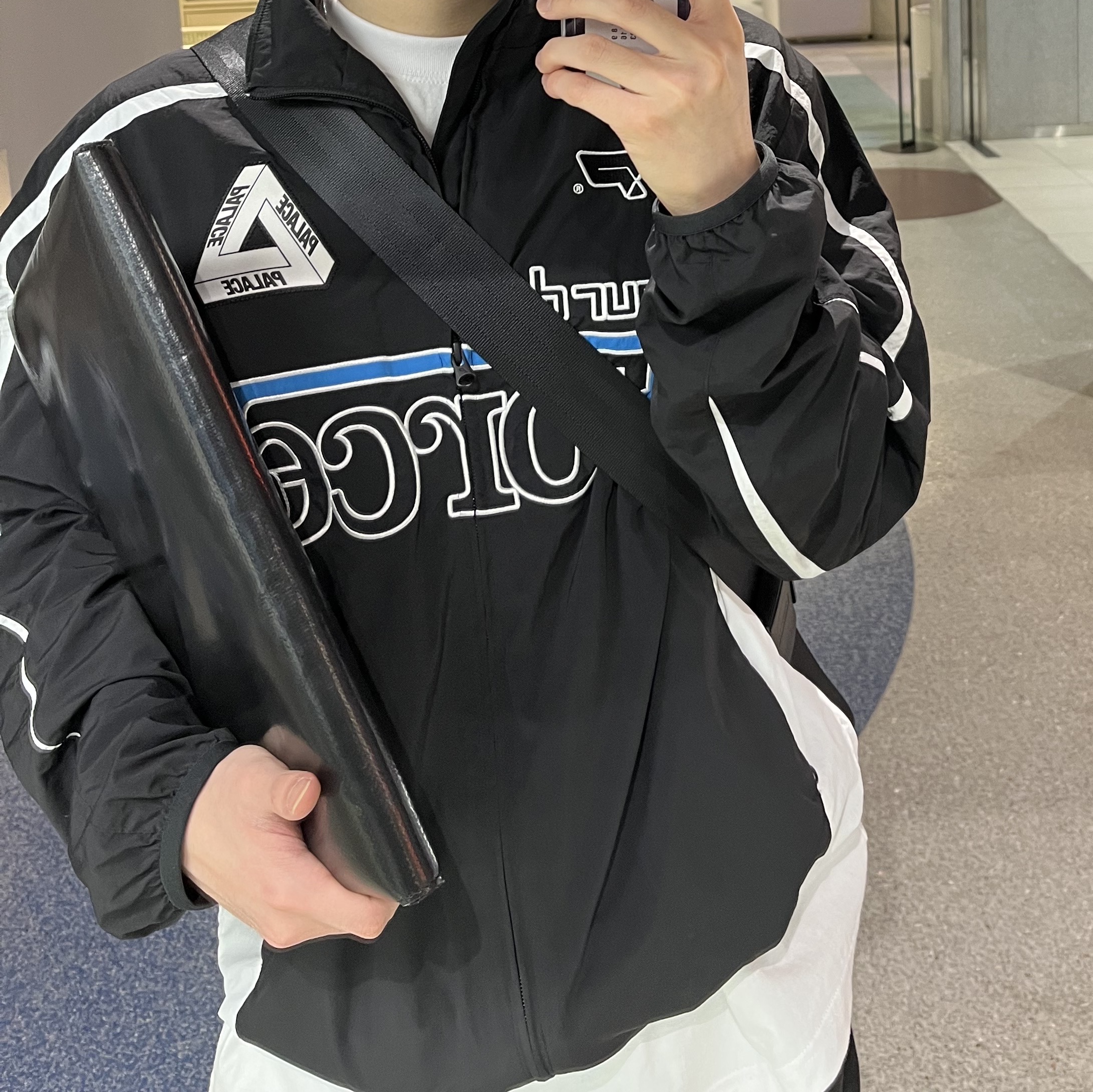 Palace Europa Jacket Black - 20FW 착용 스타일
