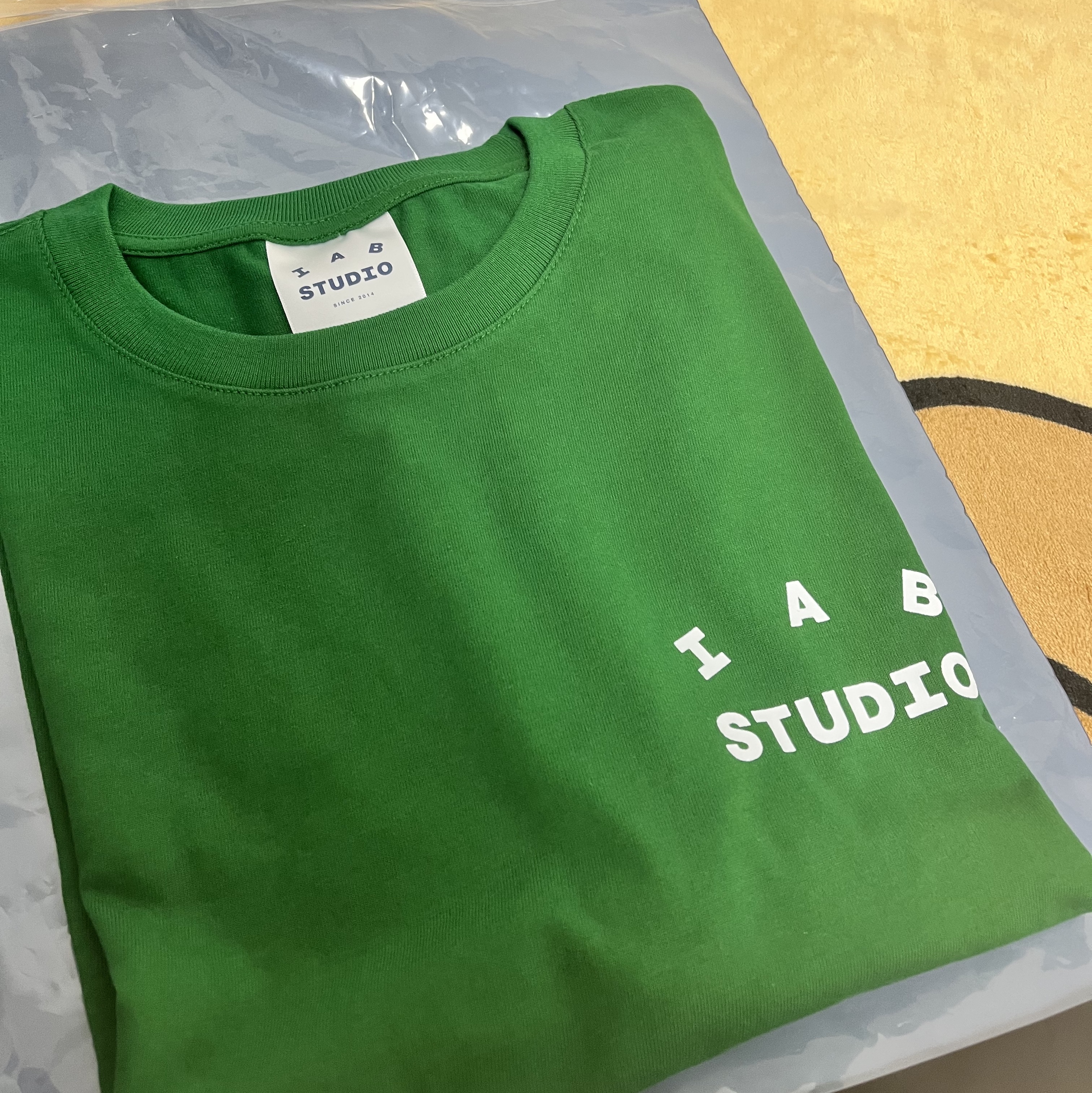 IAB Studio T-Shirt Green - 22FW 착용 스타일