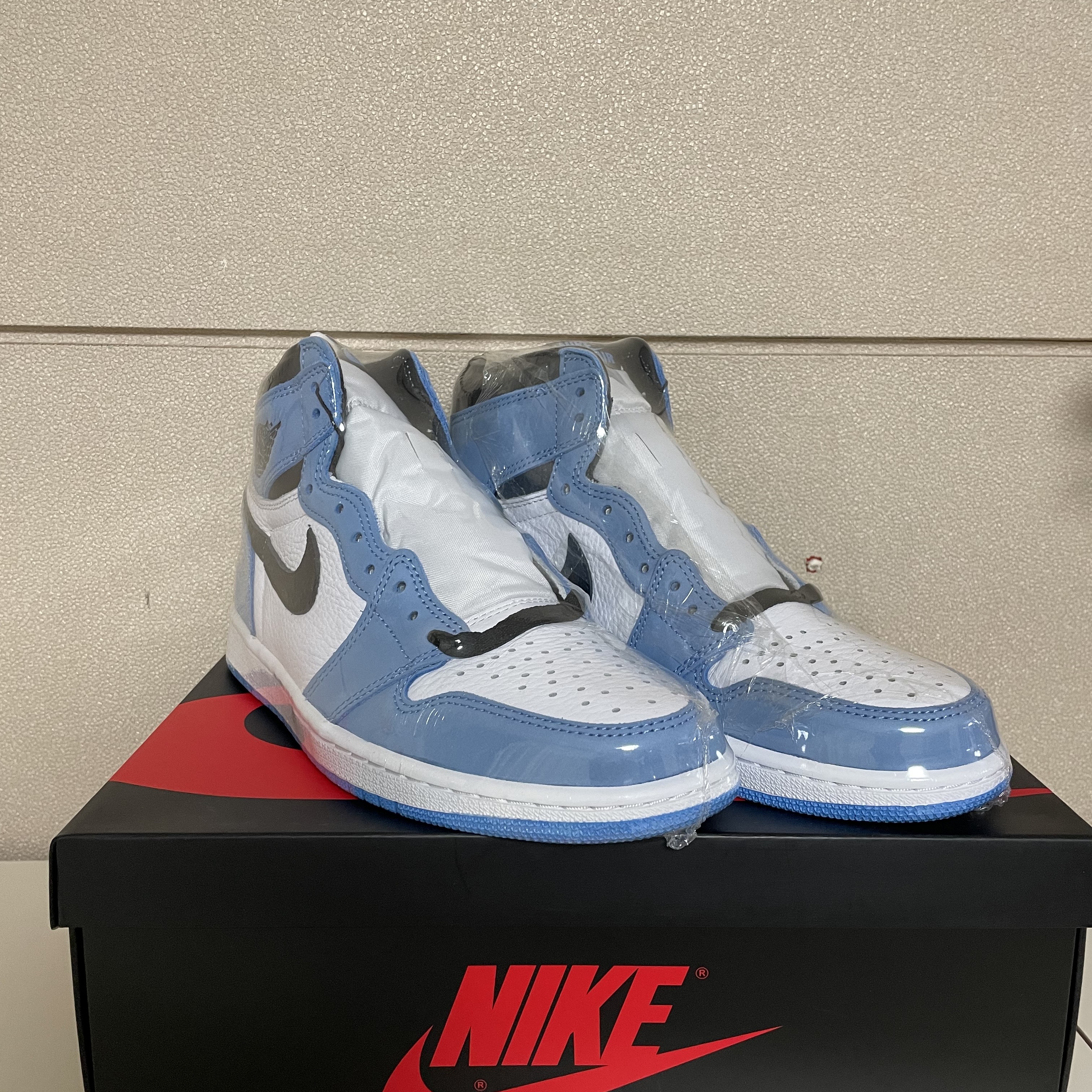 Jordan 1 Retro High OG University Blue 착용 스타일