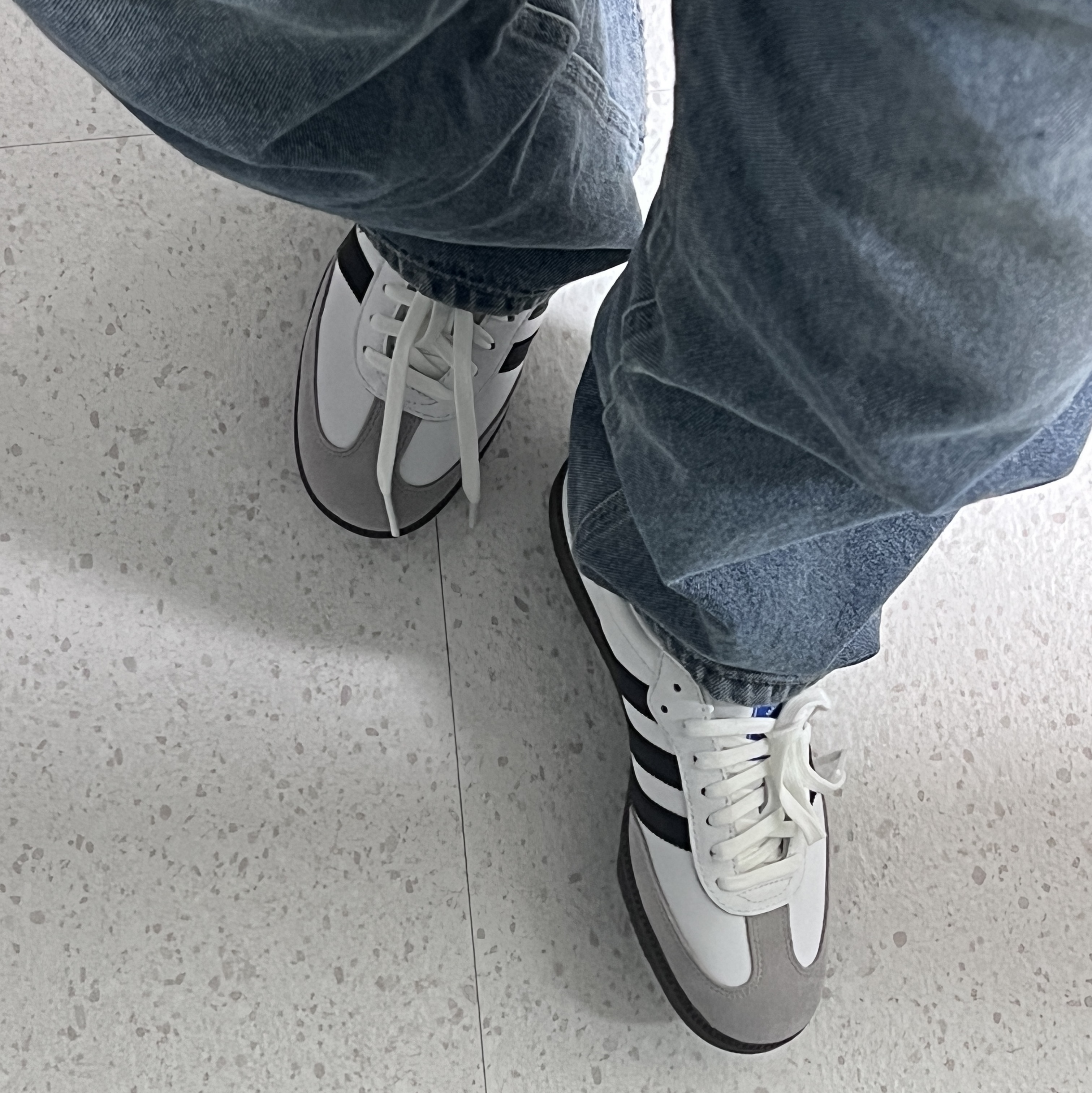 Adidas Samba OG Cloud White 착용 스타일