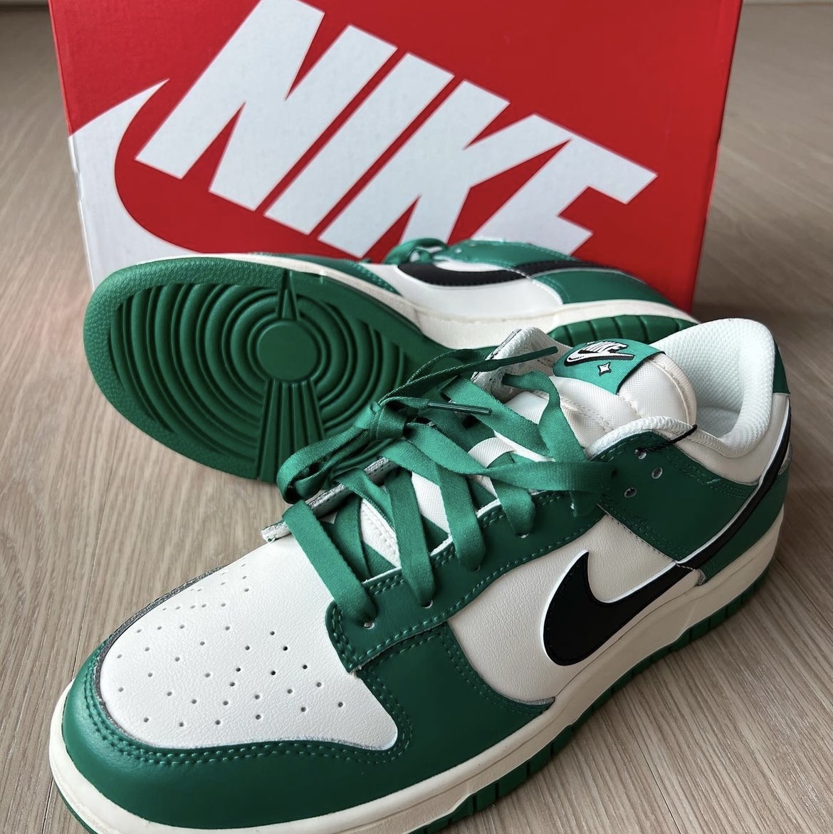 Nike Dunk Low Retro SE Jackpot Malachite 착용 스타일