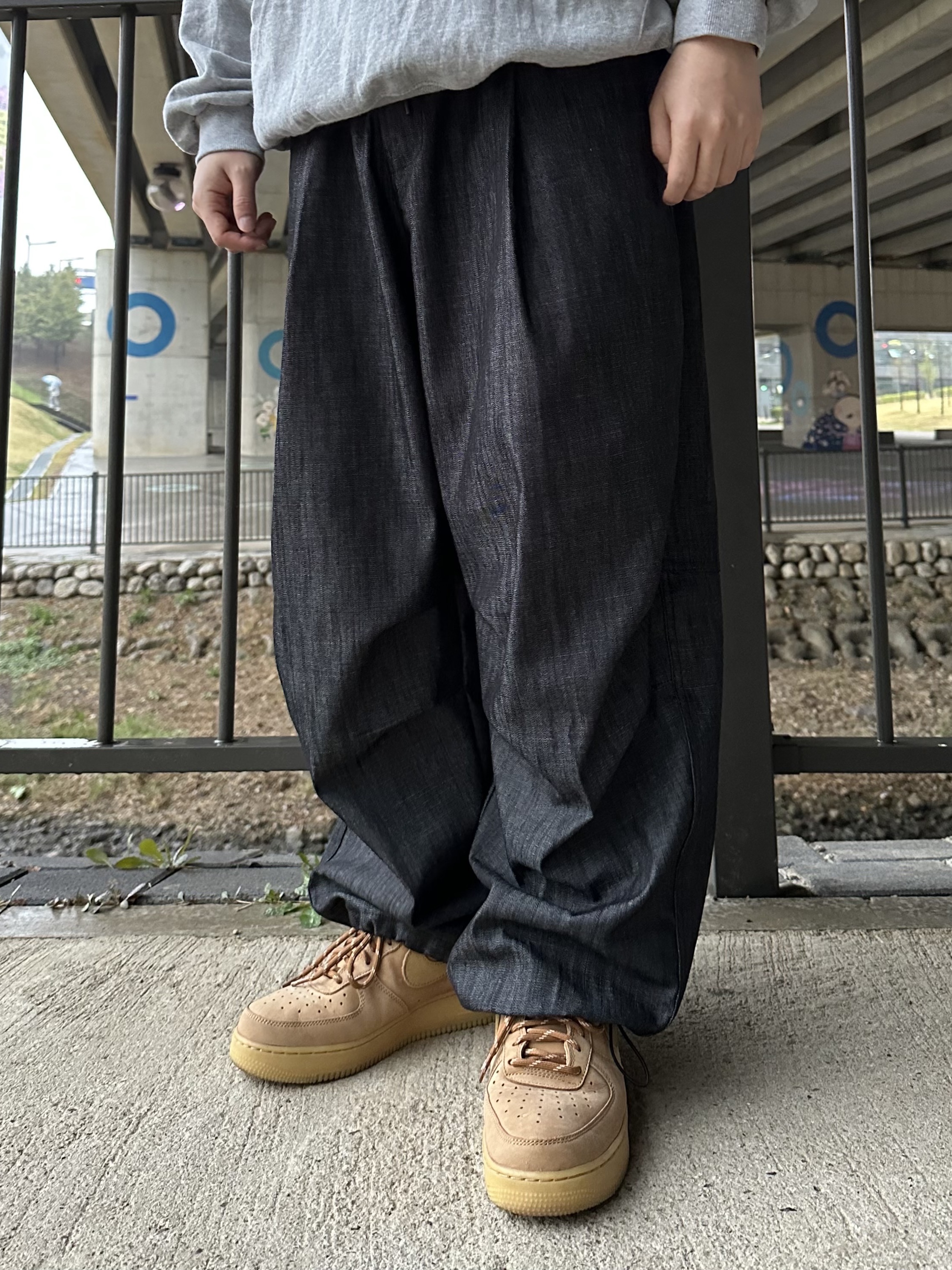 Nike Air Force 1 '07 WB Flax 착용 스타일 - 3