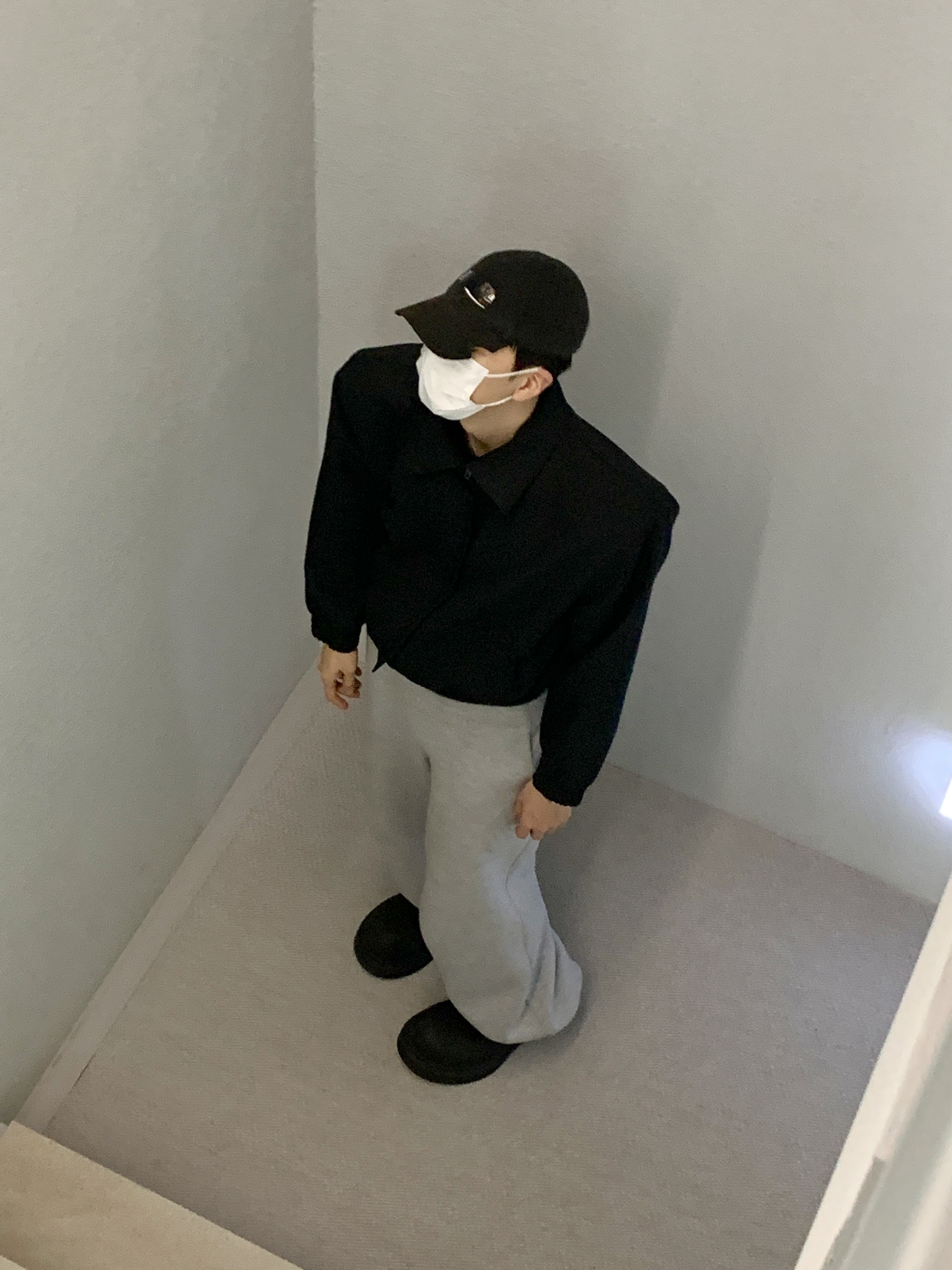 Balenciaga Steroid Derby Black, Balenciaga Gaffer Cap Black 착용 스타일 - 4