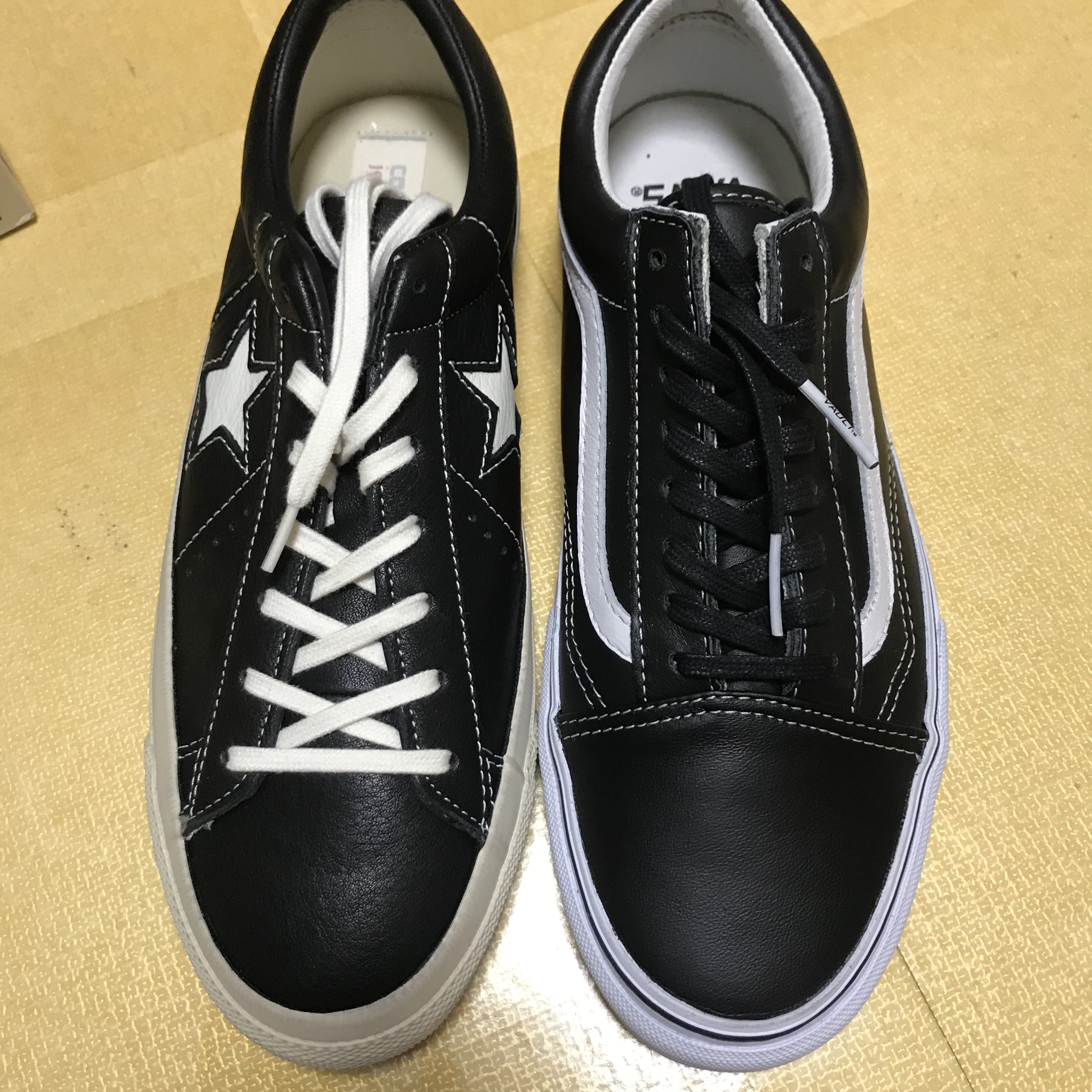 Converse x John Varvatos One Star Ox Black Dove, Vans Vault Old Skool LX Leather Black 착용 스타일