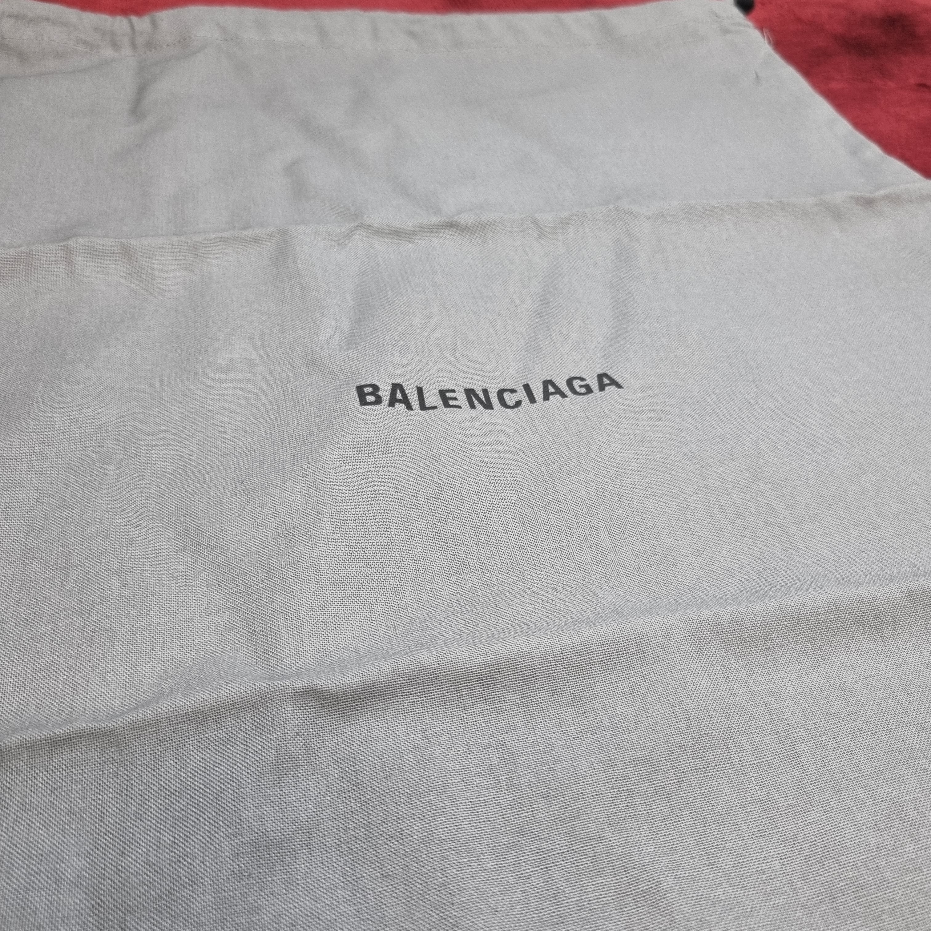 Balenciaga Tyrex Sneakers Black Grey 착용 스타일 - 4