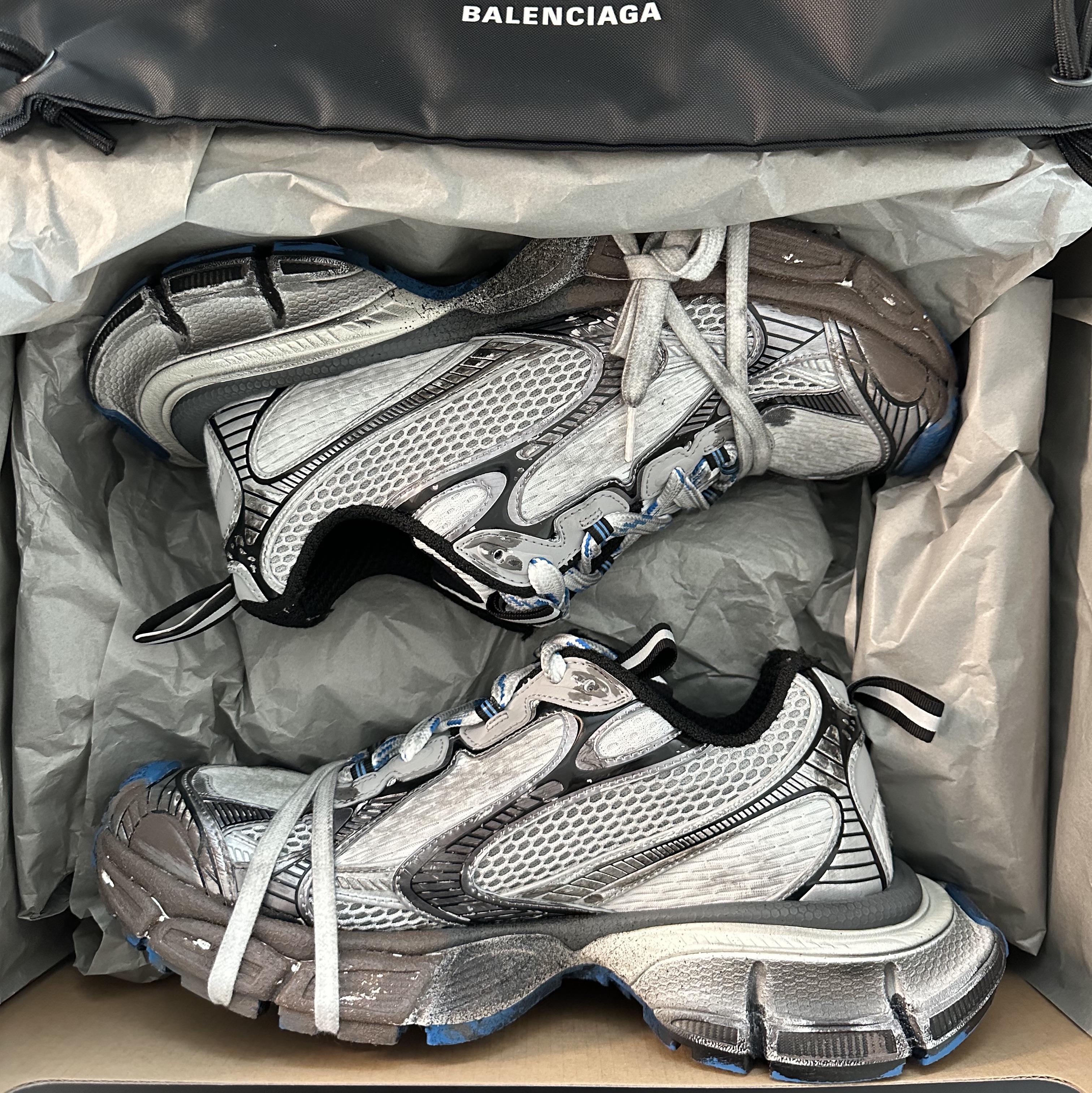 Balenciaga 3XL Sneakers Worn Out Grey White Blue, Nike x Stussy NRG Washed Fleece Pants Lotus PInk (DO5296-670) 착용 스타일 - 2