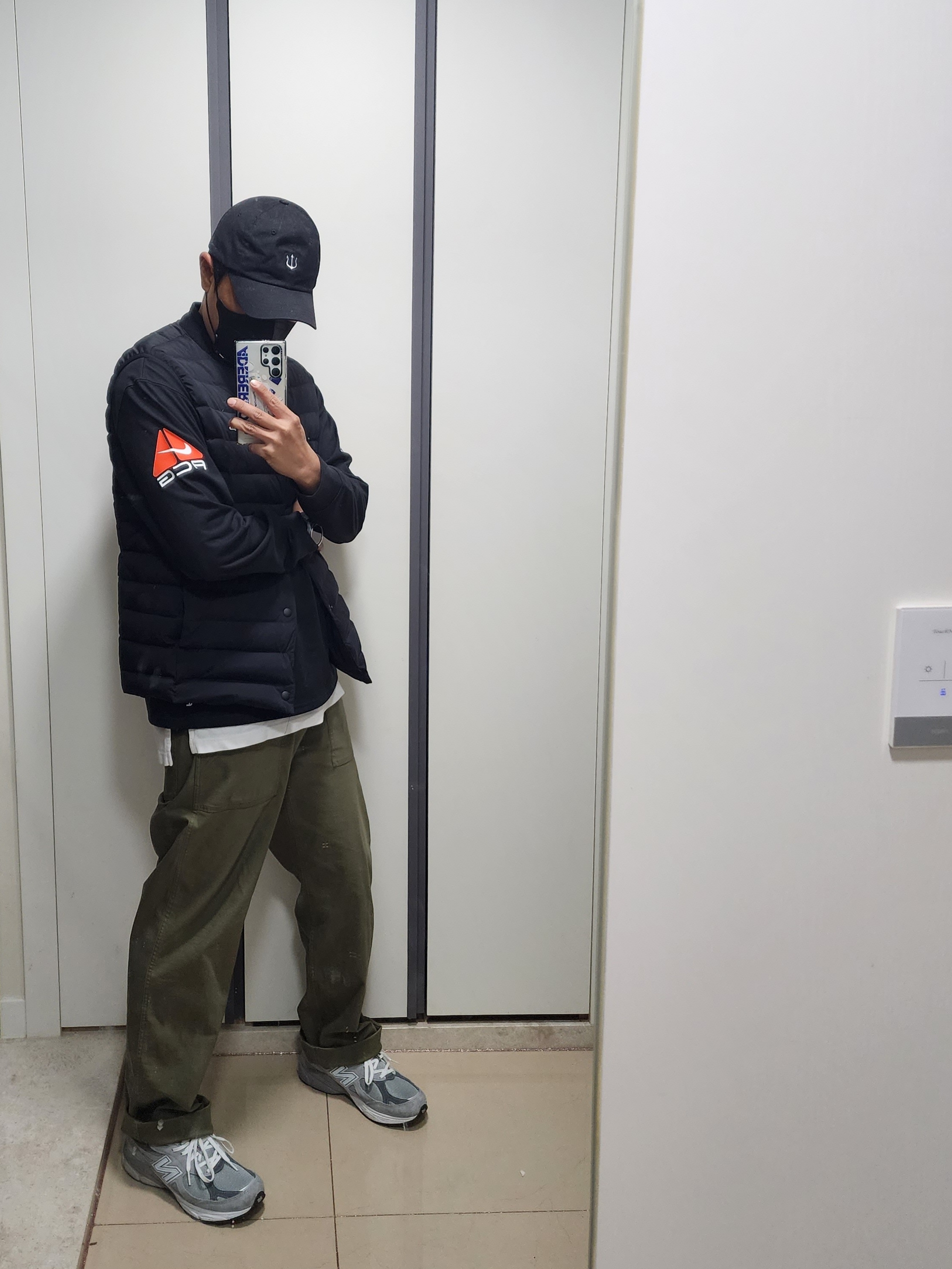 Nike NRG ACG SSNL Lungs Long Sleeve T-Shirt Black - Asia, New Balance 990v3 Made in USA Grey - D Standard 착용 스타일 - 1
