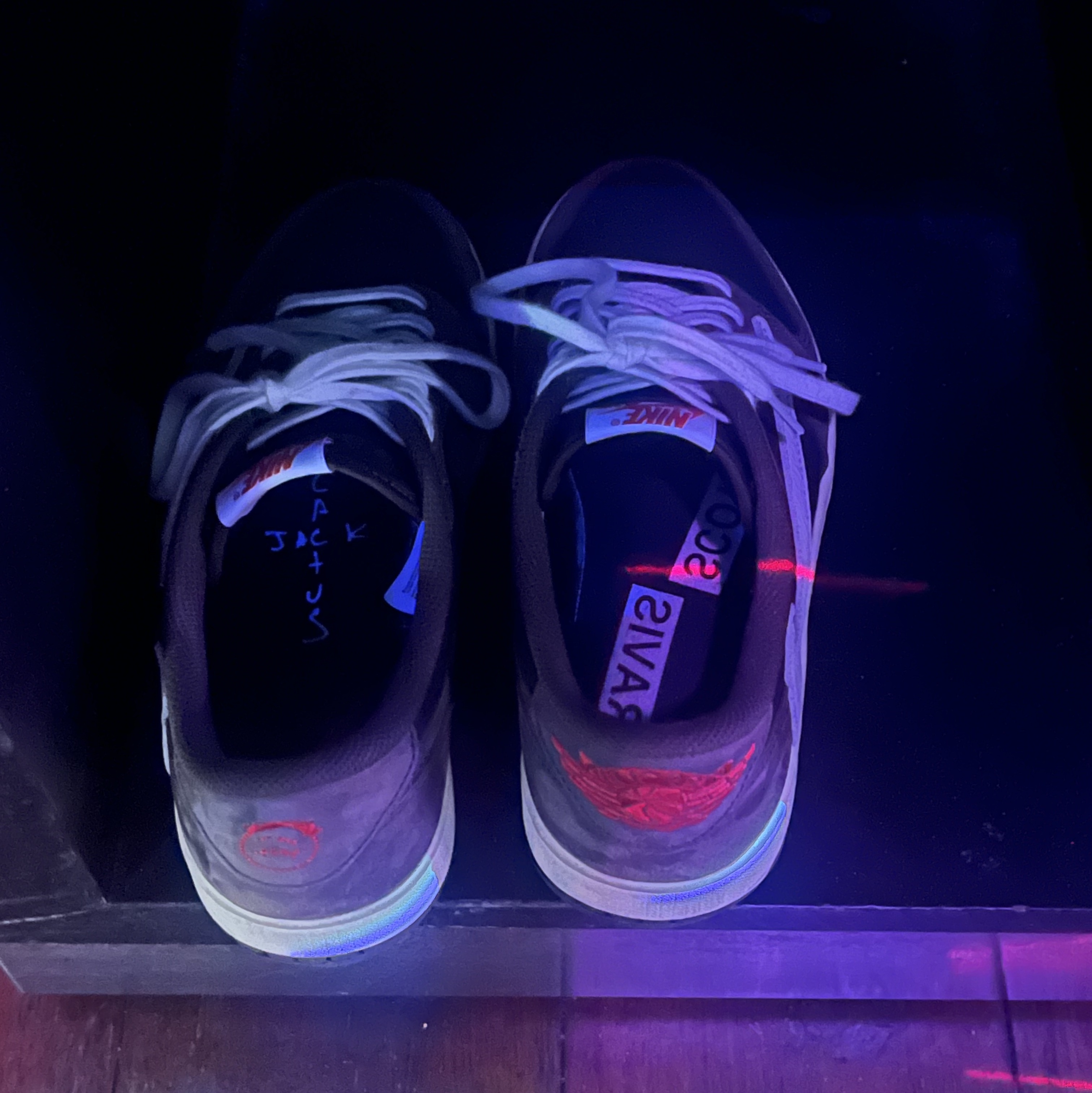 Jordan 1 x Travis Scott Retro Low OG SP Mocha 착용 스타일
