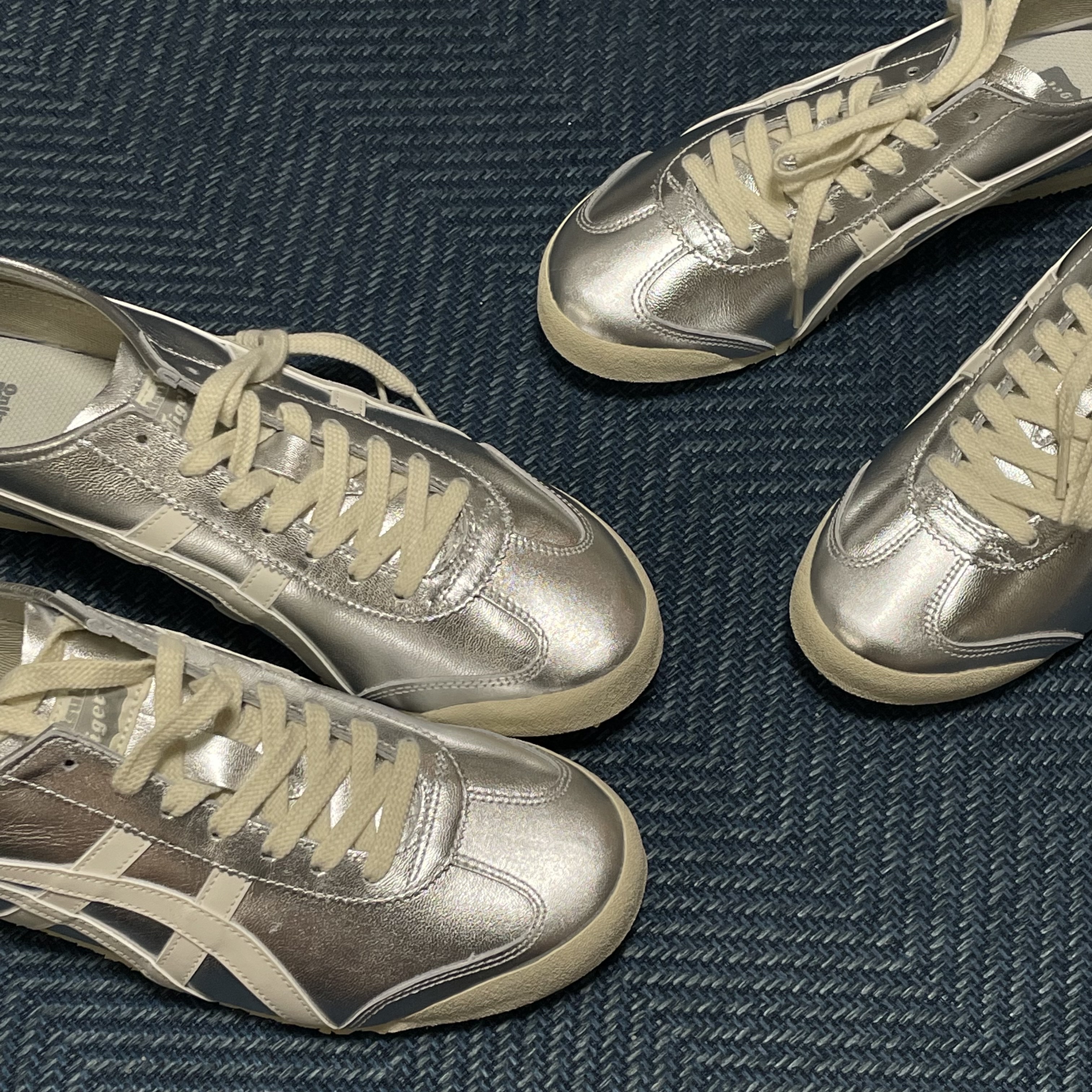 Onitsuka Tiger Mexico 66 White Silver 착용 스타일 - 3