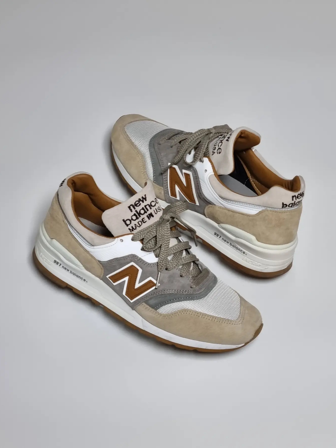 New Balance x J.Crew 997 Made in USA Cortado 착용 스타일