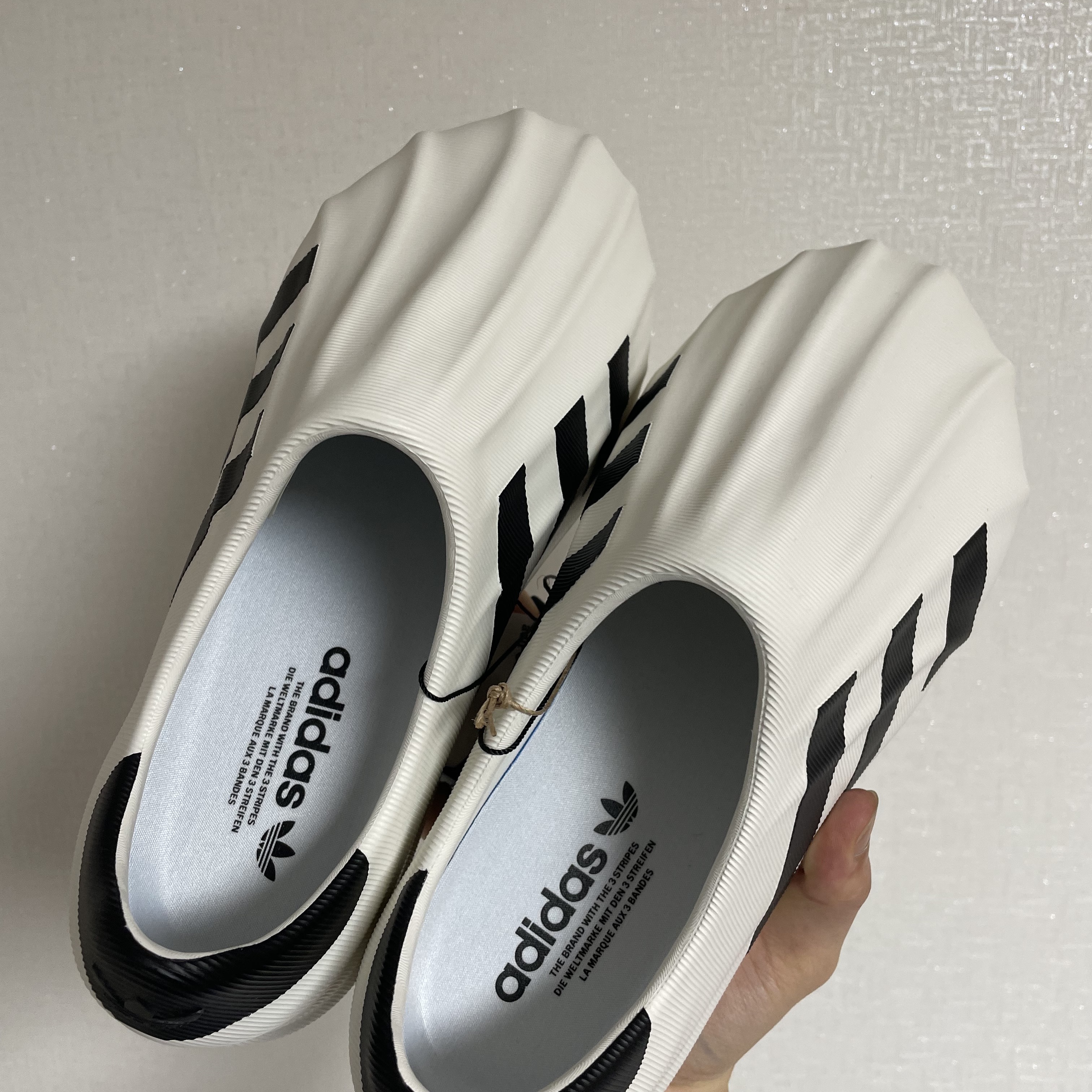 Adidas Adifom Superstar Core White 착용 스타일 - 2