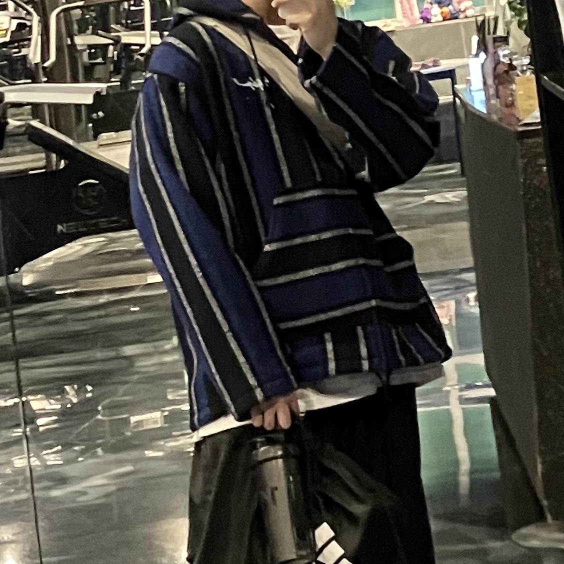 Supreme x Yohji Yamamoto Baja Jacket Blue - 22FW, Jordan 1 Retro High OG Dark Marina Blue 착용 스타일