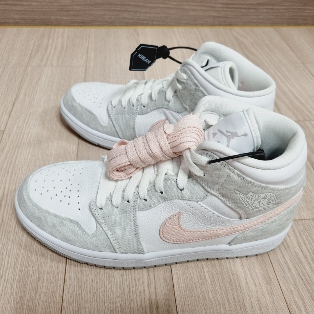 (W) Jordan 1 Mid SE Light Iron Ore 착용 스타일 - 2