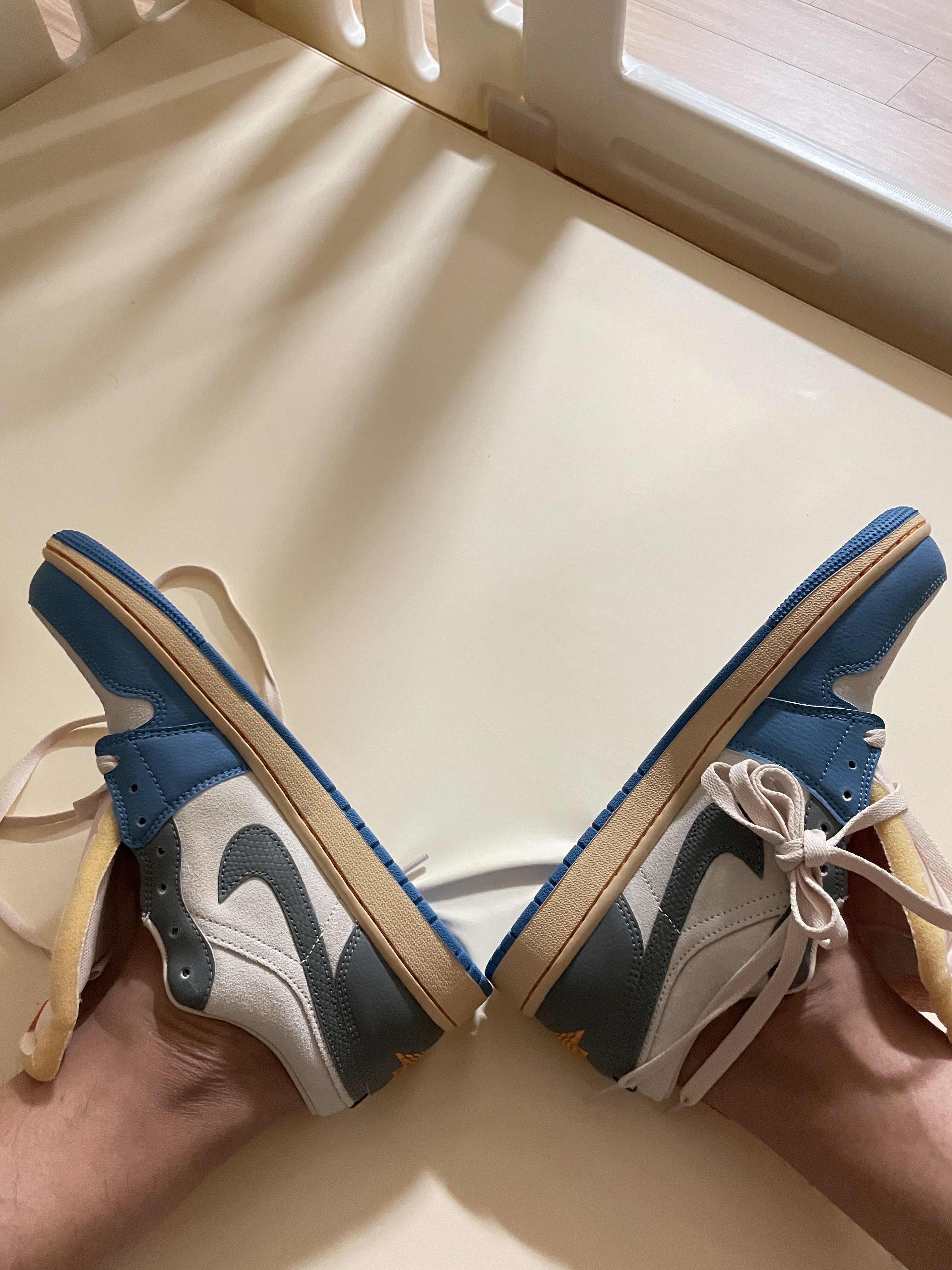 Jordan 1 Low SE Tokyo 96 착용 스타일