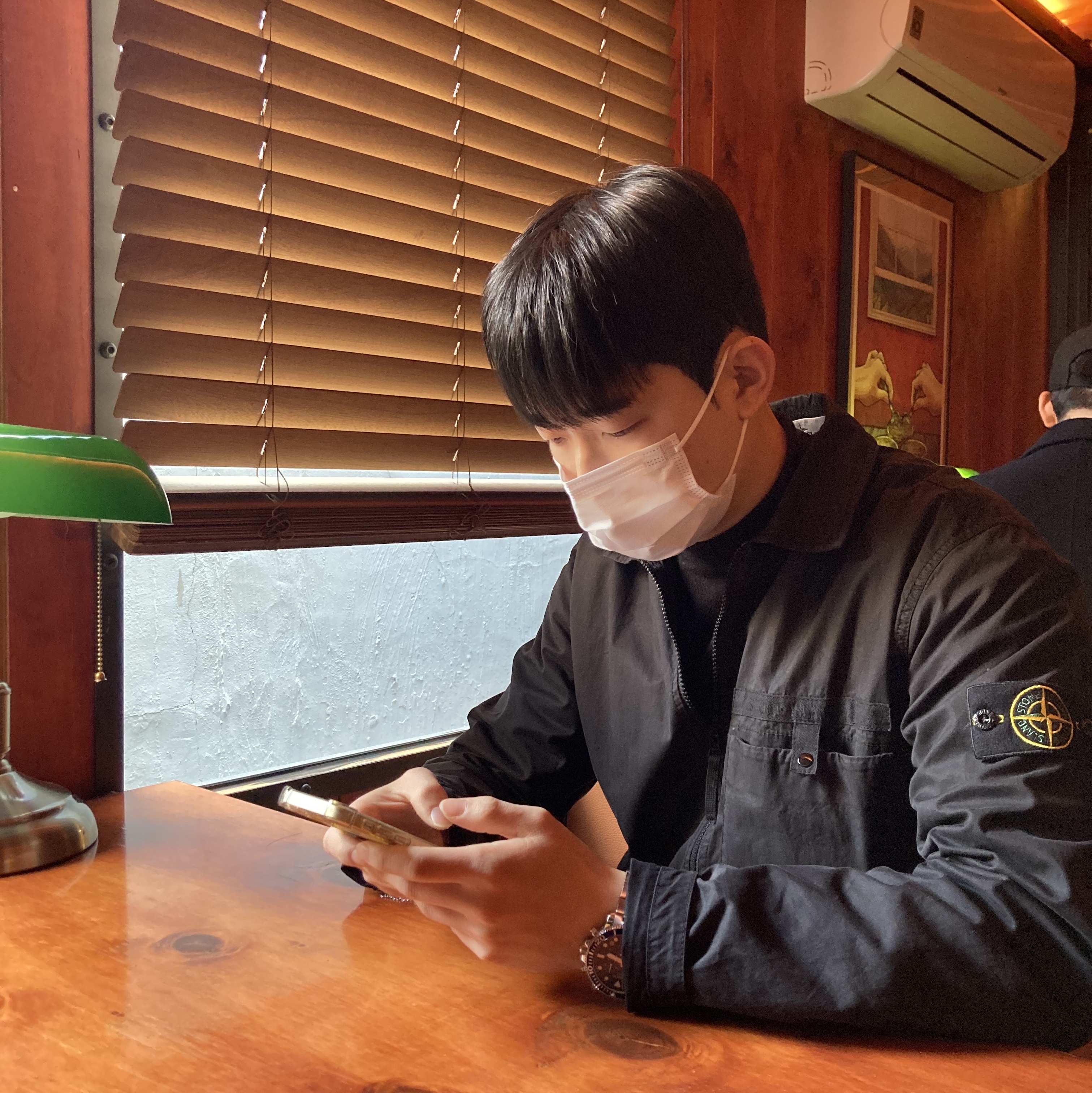 Stone Island 12619 Supima Cotton Twill Stretch-TC Garment Dyed Overshirt Black - 22SS 착용 스타일