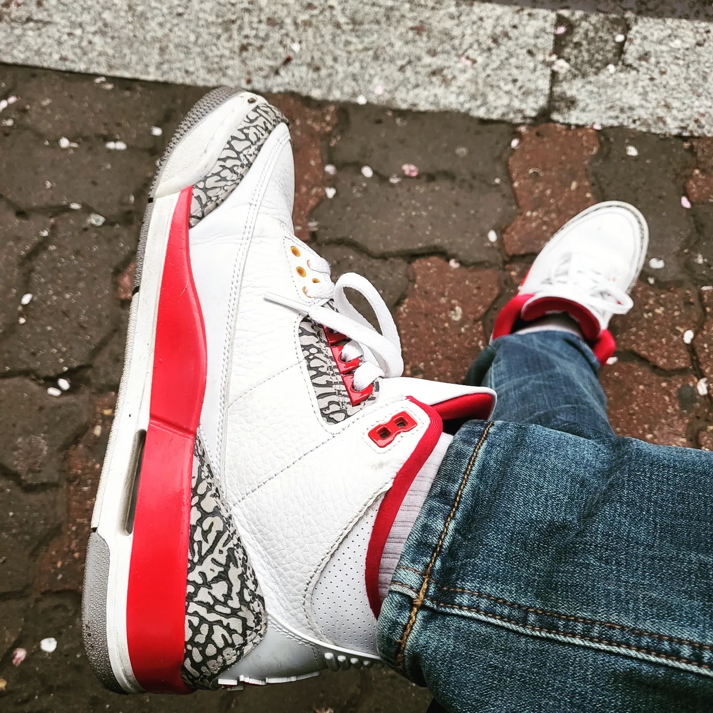 Jordan 3 Retro Cardinal Red 착용 스타일 - 3