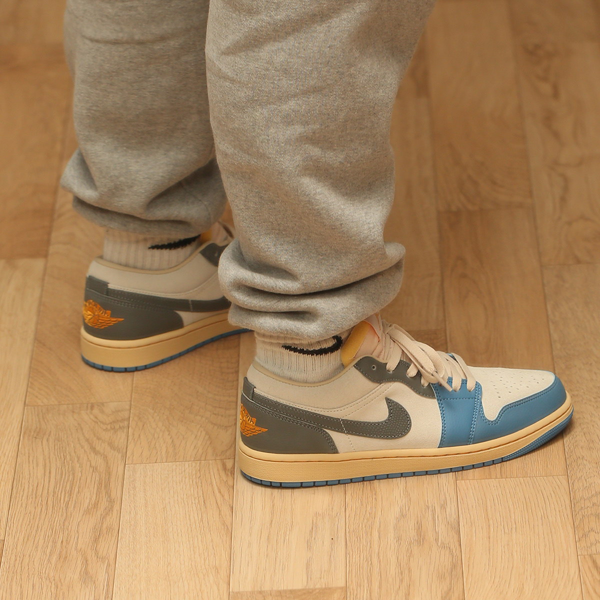 Jordan 1 Low SE Tokyo 96 착용 스타일 - 5