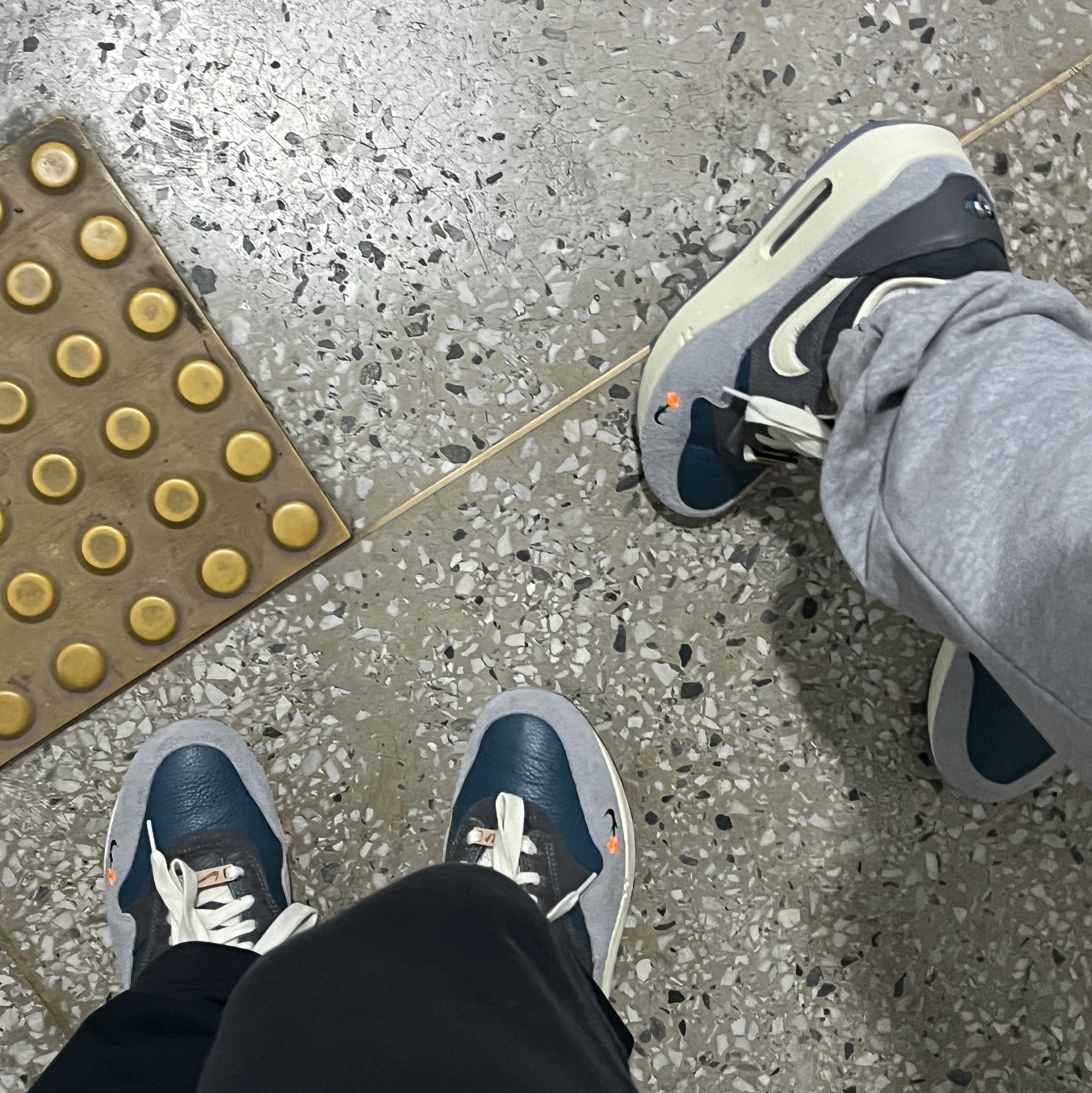 Nike x Kasina Air Max 1 SP Won-Ang Particle Grey 착용 스타일