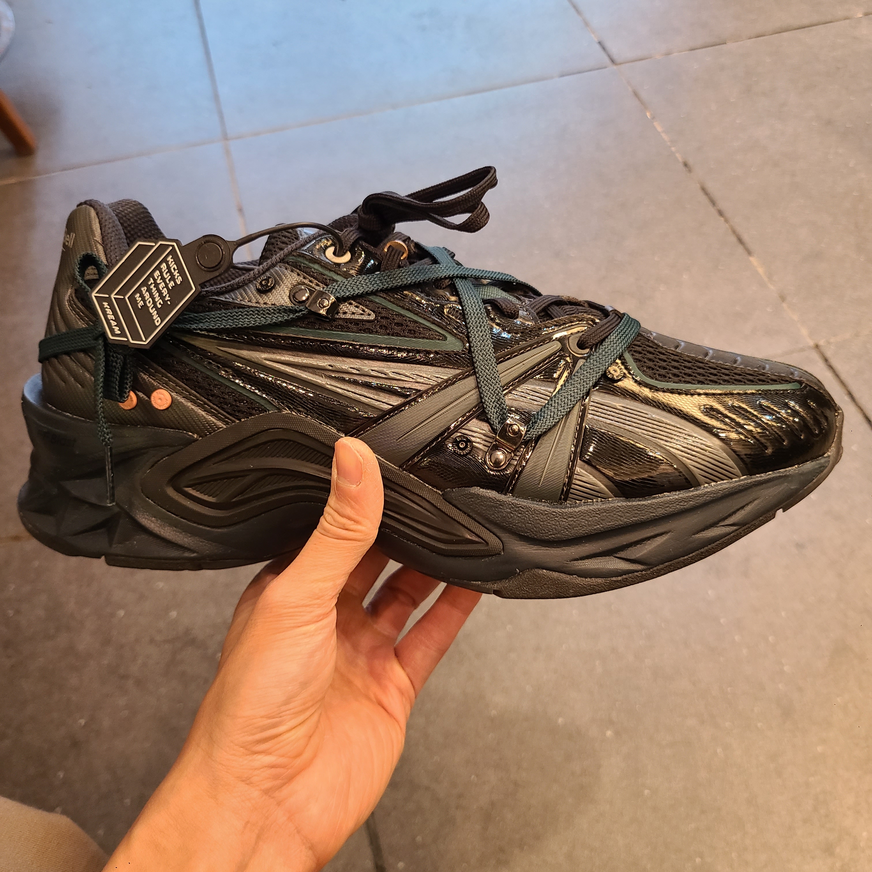 Asics x Andersson Bell HN2-S Protoblast Black 착용 스타일