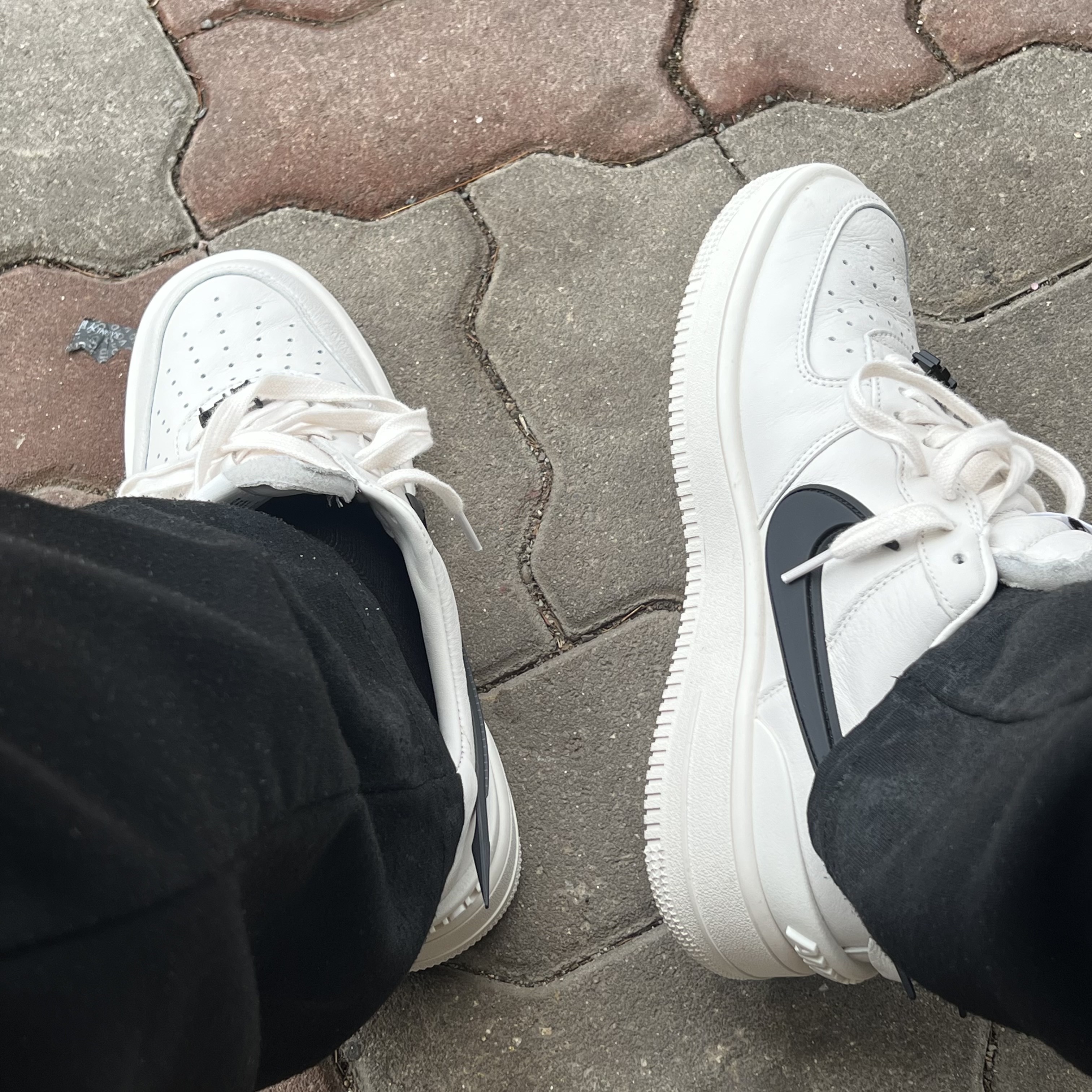 Nike x Ambush Air Force 1 Low SP Phantom 착용 스타일