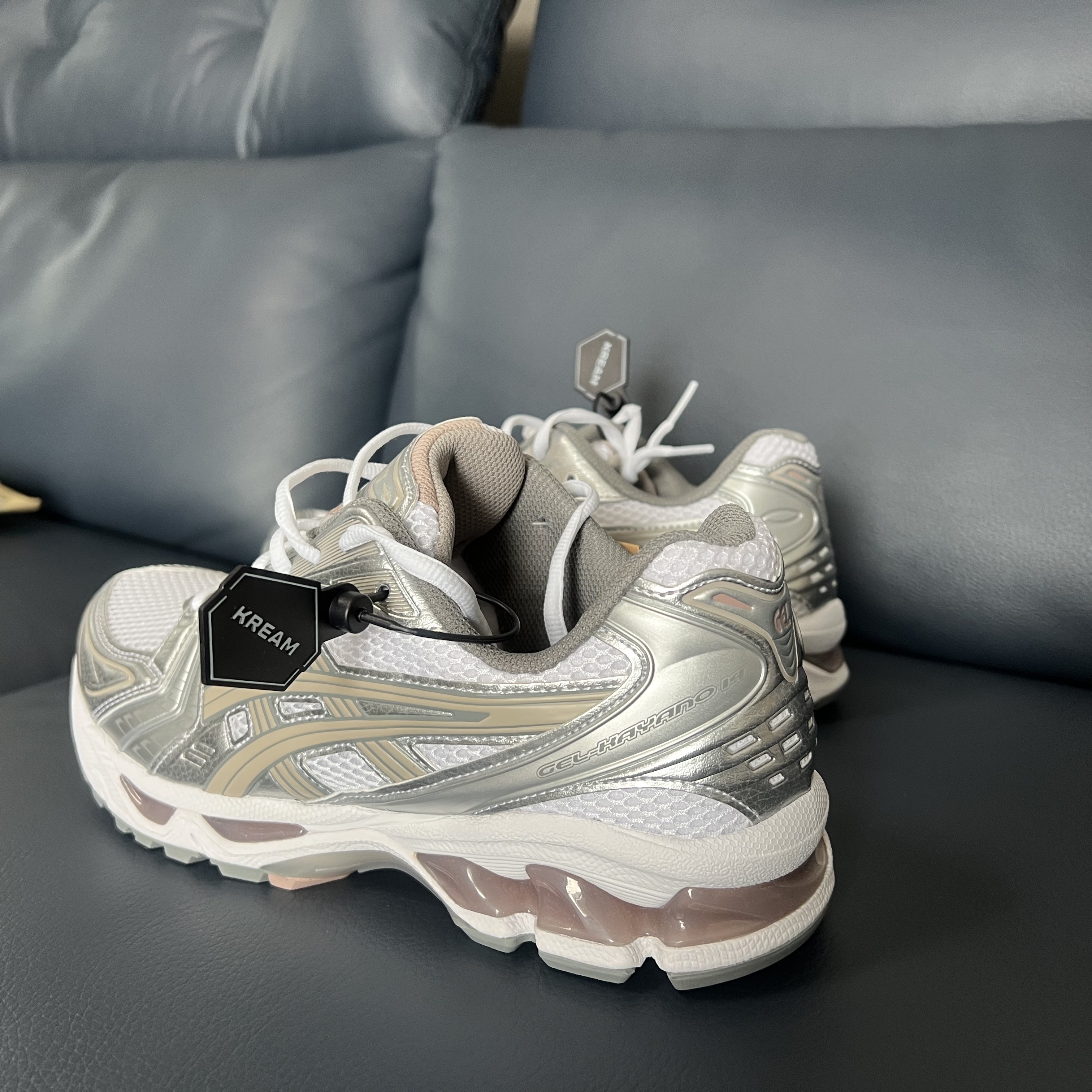 (W) Asics Gel-Kayano 14 White Moonrock 착용 스타일 - 3