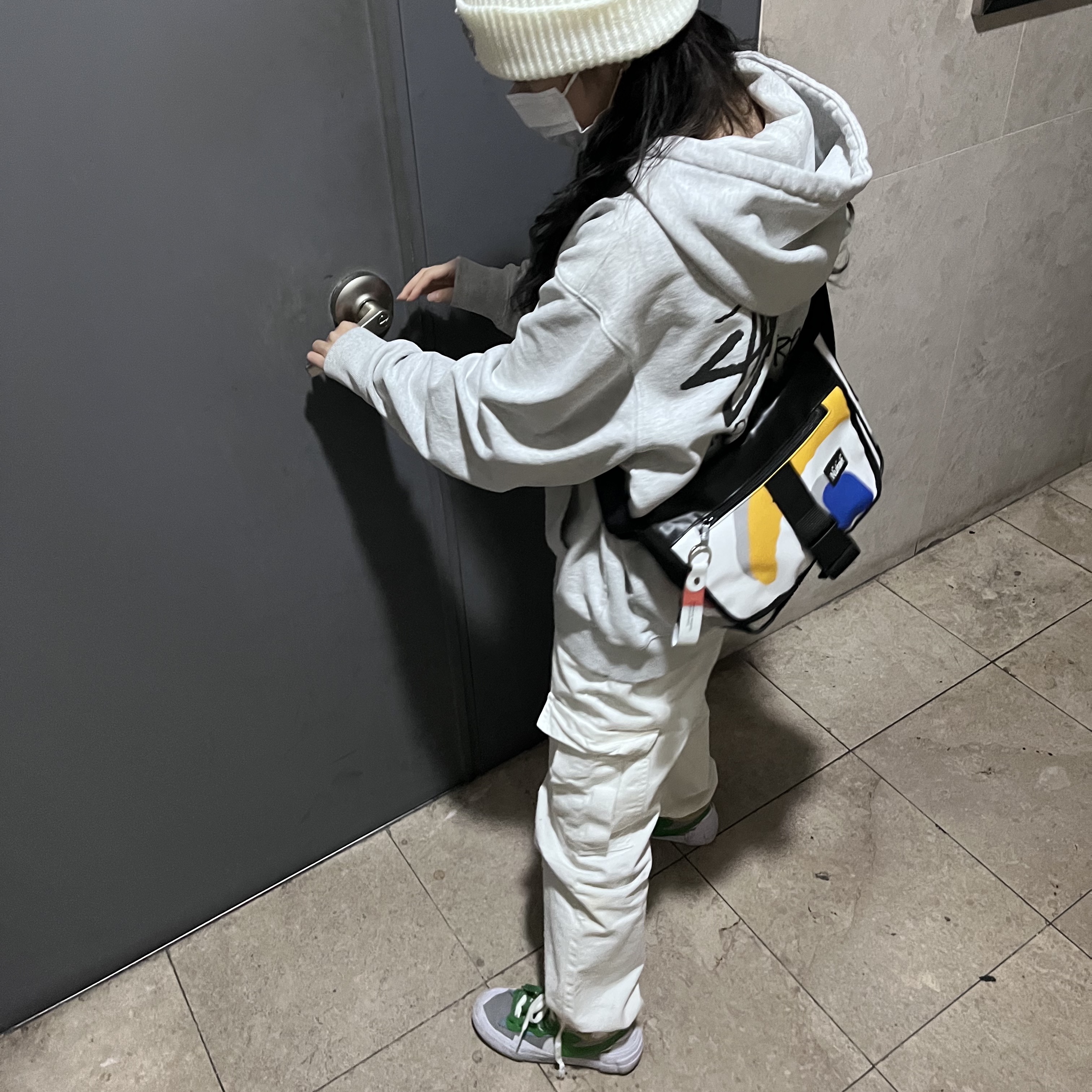 Nike x Sacai Blazer Low Classic Green, Stussy Basic Stussy Hoodie Ash Heather 2021 착용 스타일
