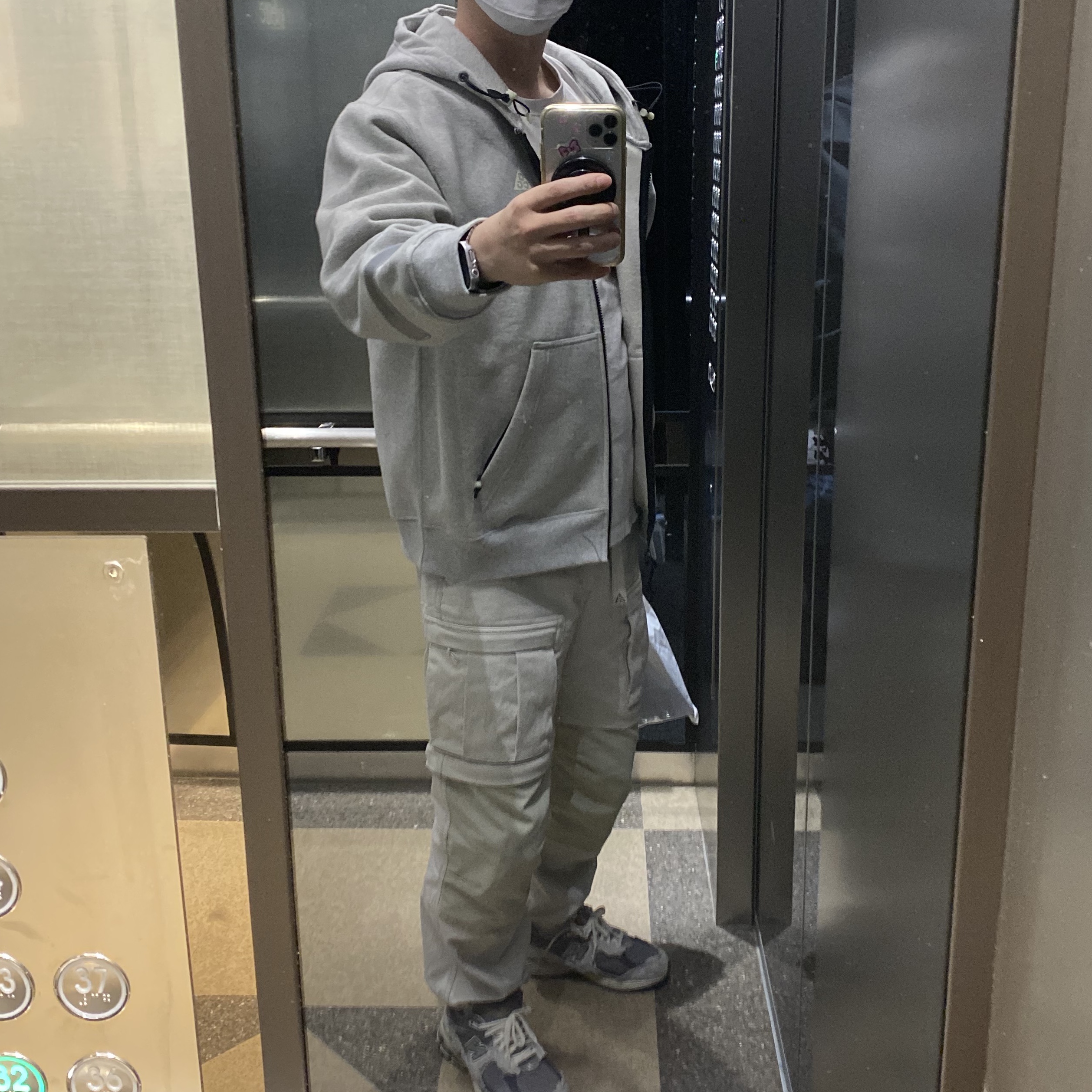 Nike ACG Smith Summit Cargo Pants Light Bone - Asia 착용 스타일