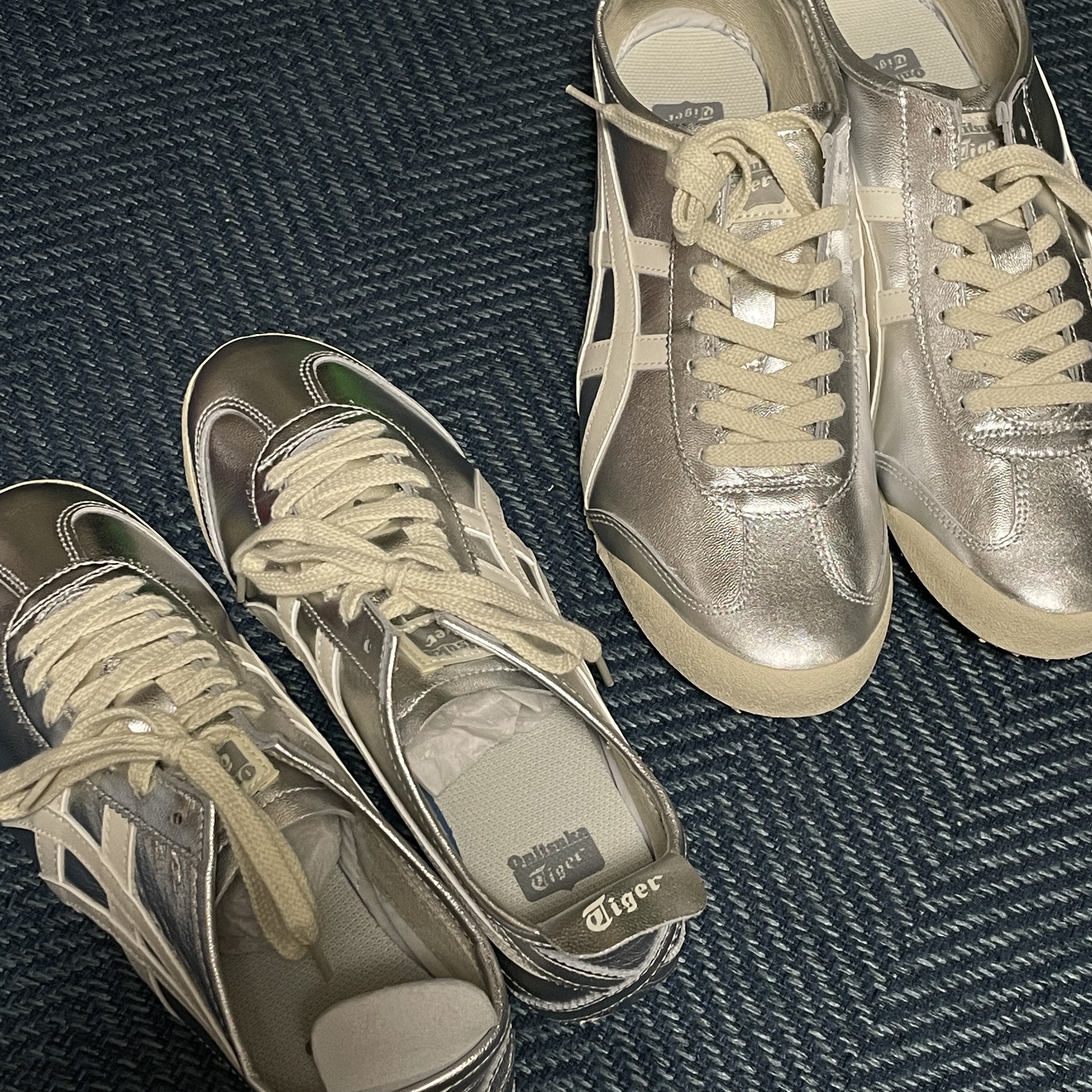 Onitsuka Tiger Mexico 66 White Silver 착용 스타일 - 2