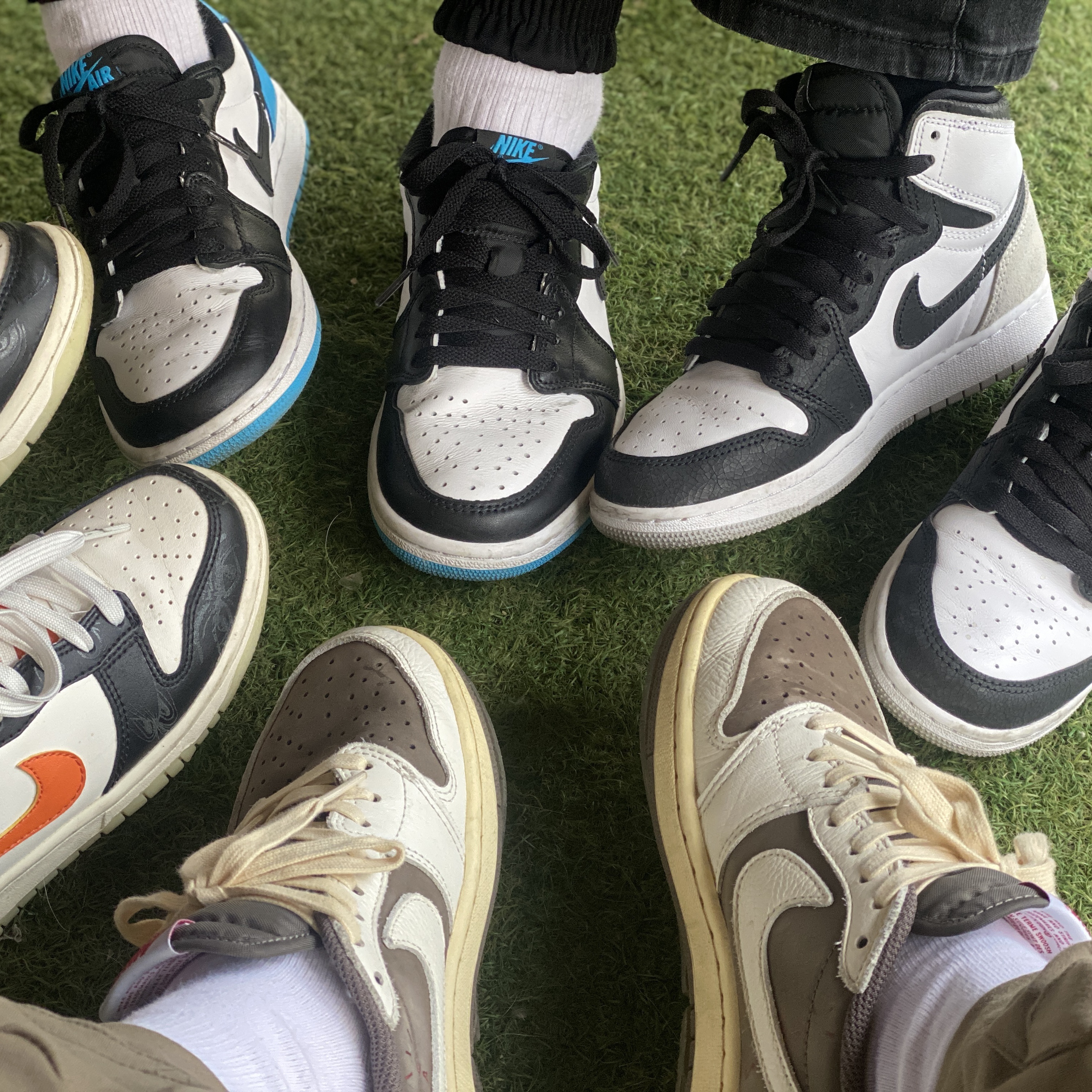 Jordan 1 x Travis Scott Retro Low OG SP Sail and Ridgerock, Nike Dunk Low Retro PRM Halloween 착용 스타일