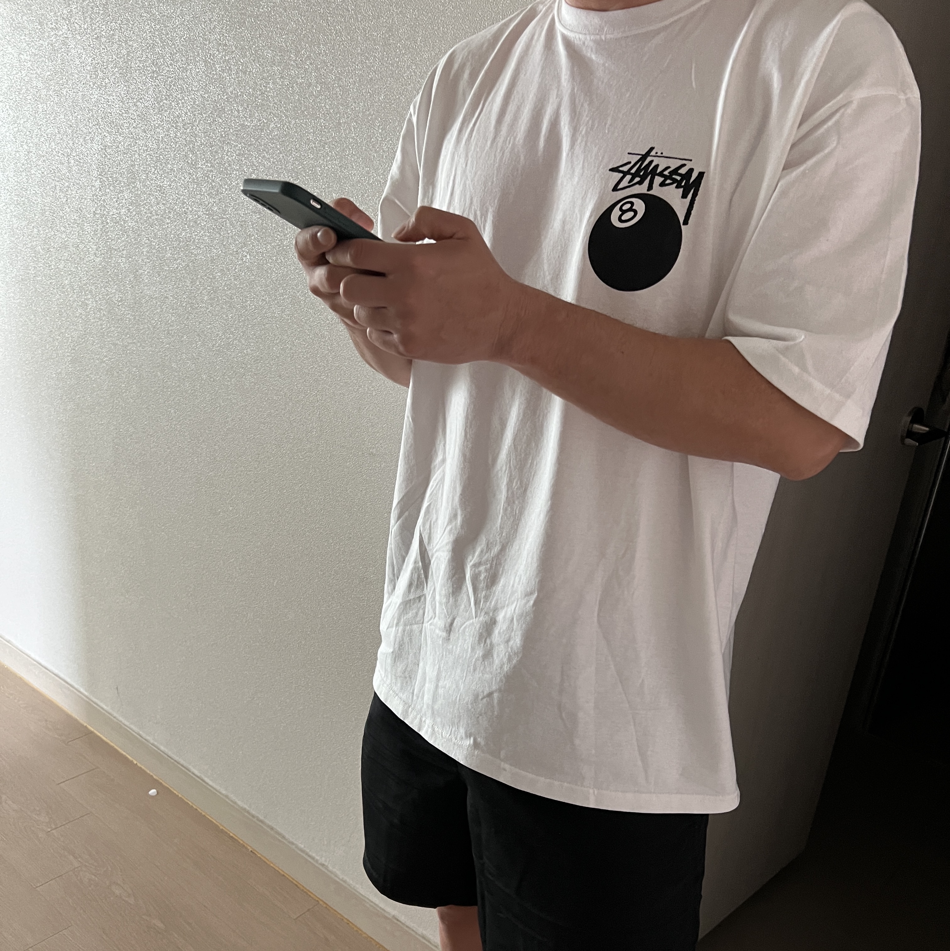 Stussy 8 Ball T-Shirt White - 22SS 착용 스타일