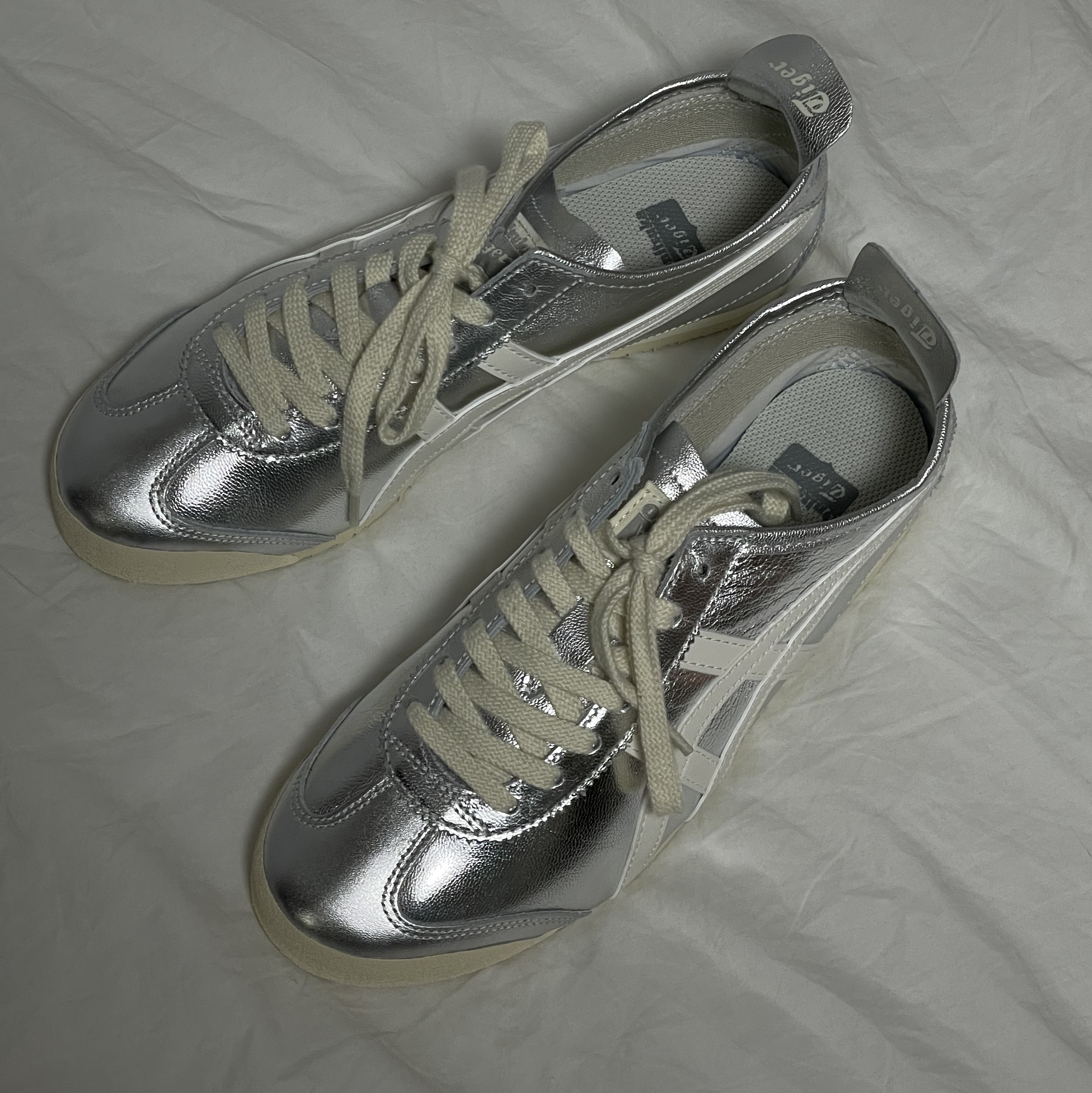Onitsuka Tiger Mexico 66 White Silver 착용 스타일 - 1