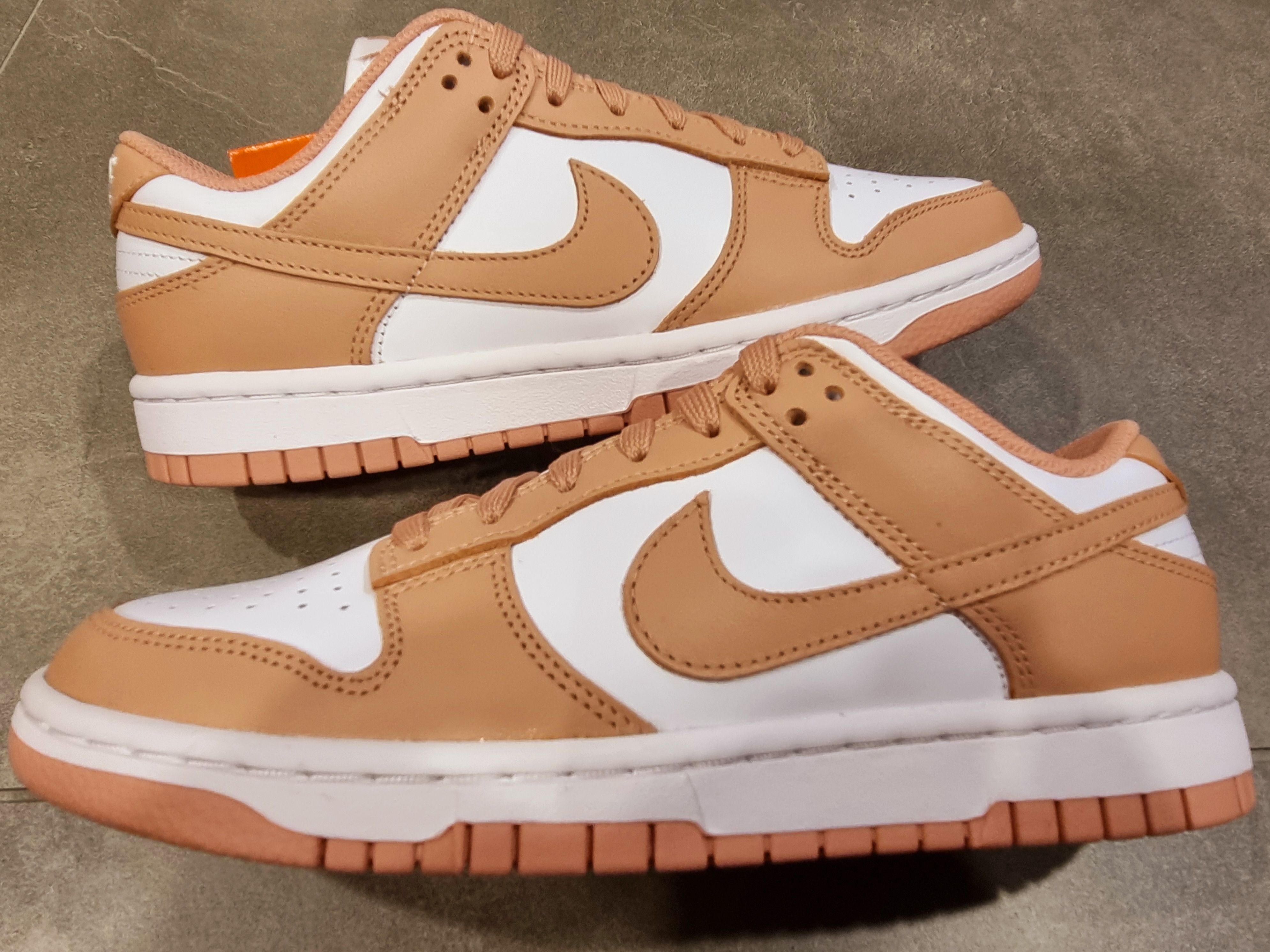 (W) Nike Dunk Low Rose Whisper 착용 스타일 - 2