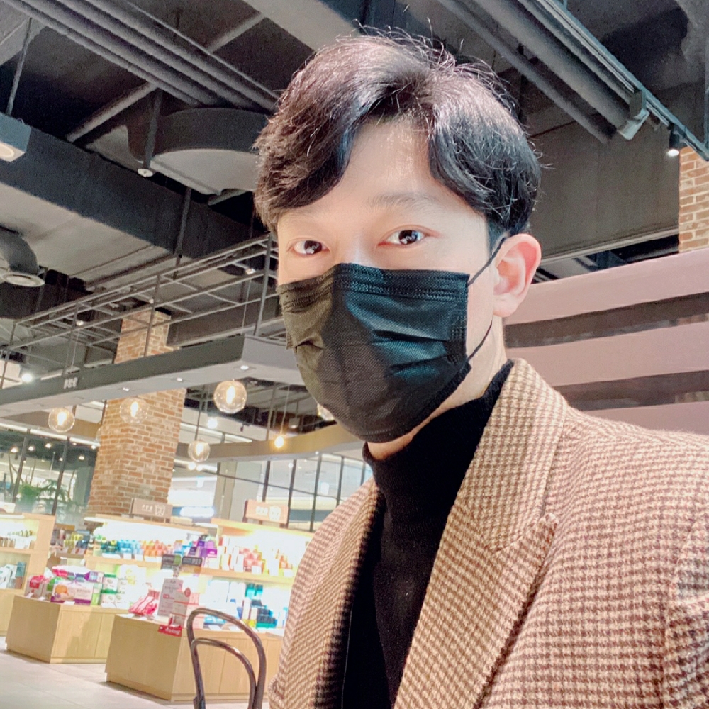 KREAM 프로필 이미지