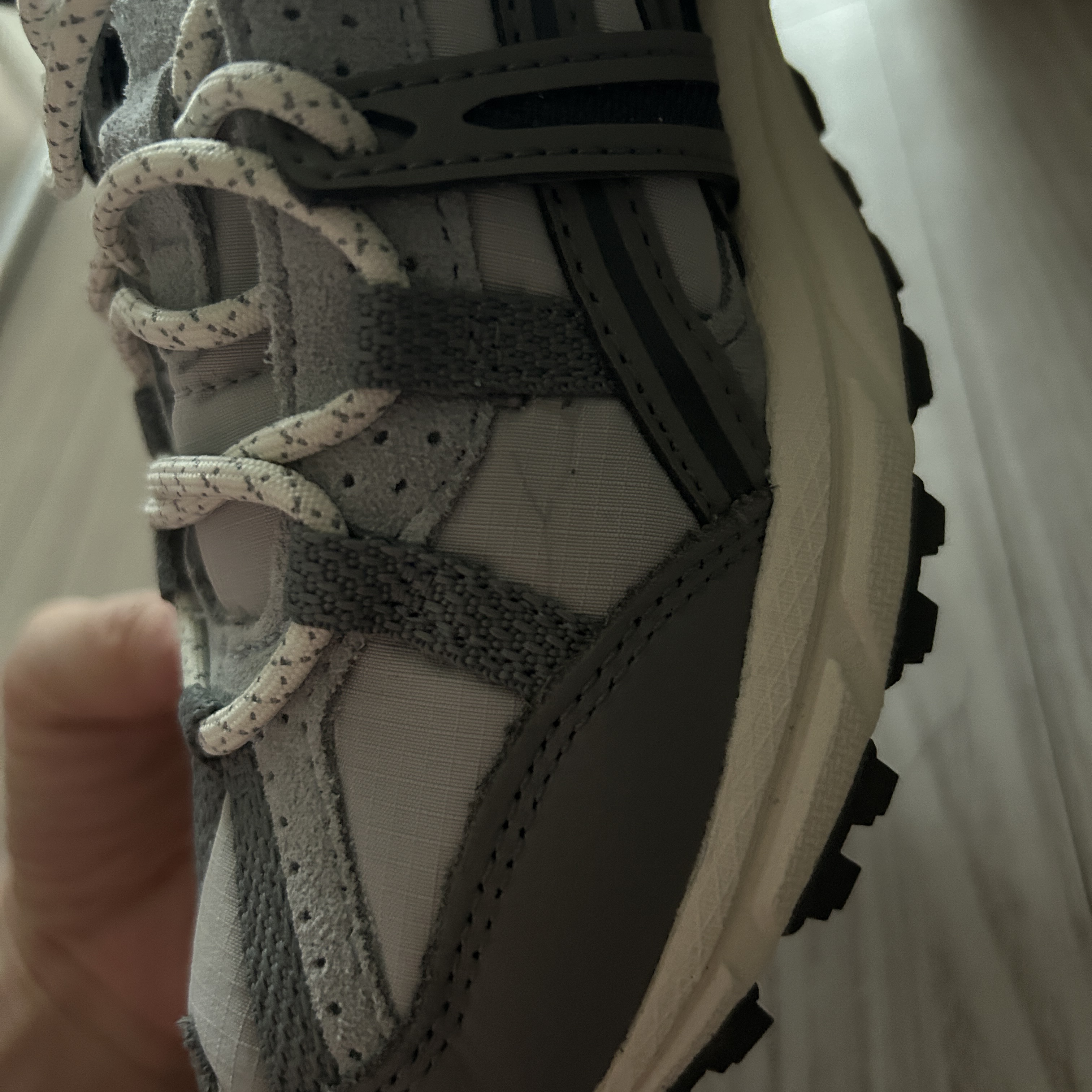 Asics Gel-Sonoma 15-50 Oyster Grey Clay Grey 착용 스타일 - 1