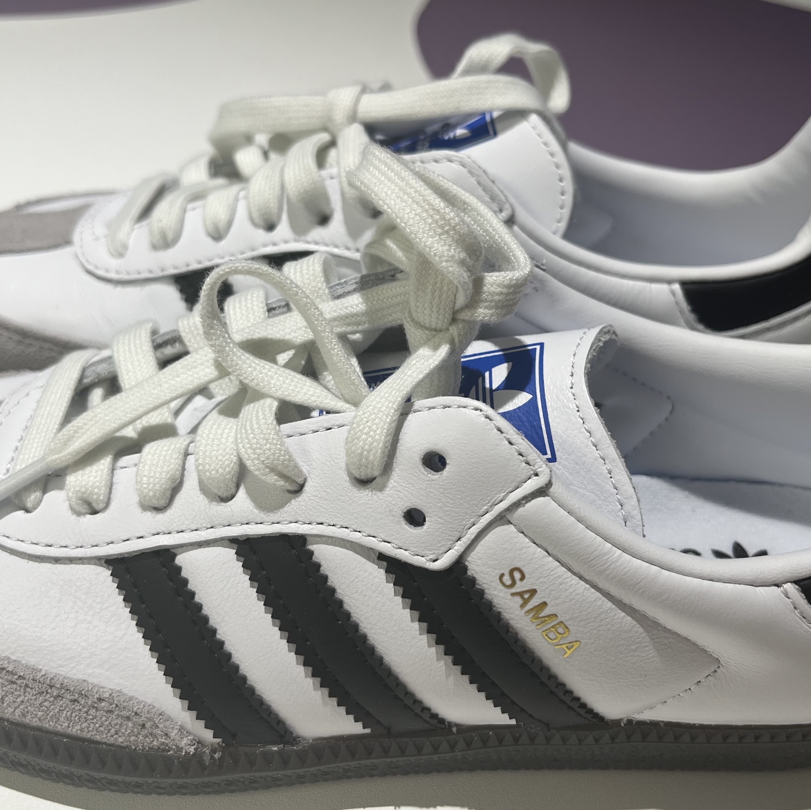 Adidas Samba OG Cloud White 착용 스타일 - 1