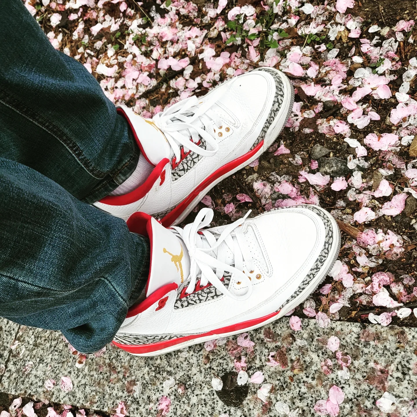 Jordan 3 Retro Cardinal Red 착용 스타일 - 2