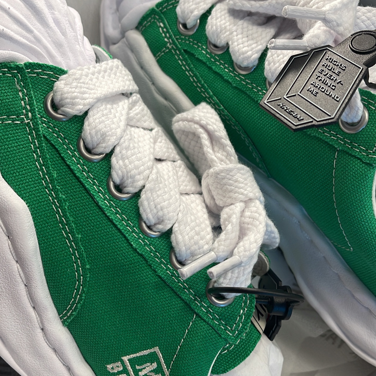 Maison Mihara Yasuhiro Blakey OG Sole Canvas Low-top Sneakers Green 착용 스타일