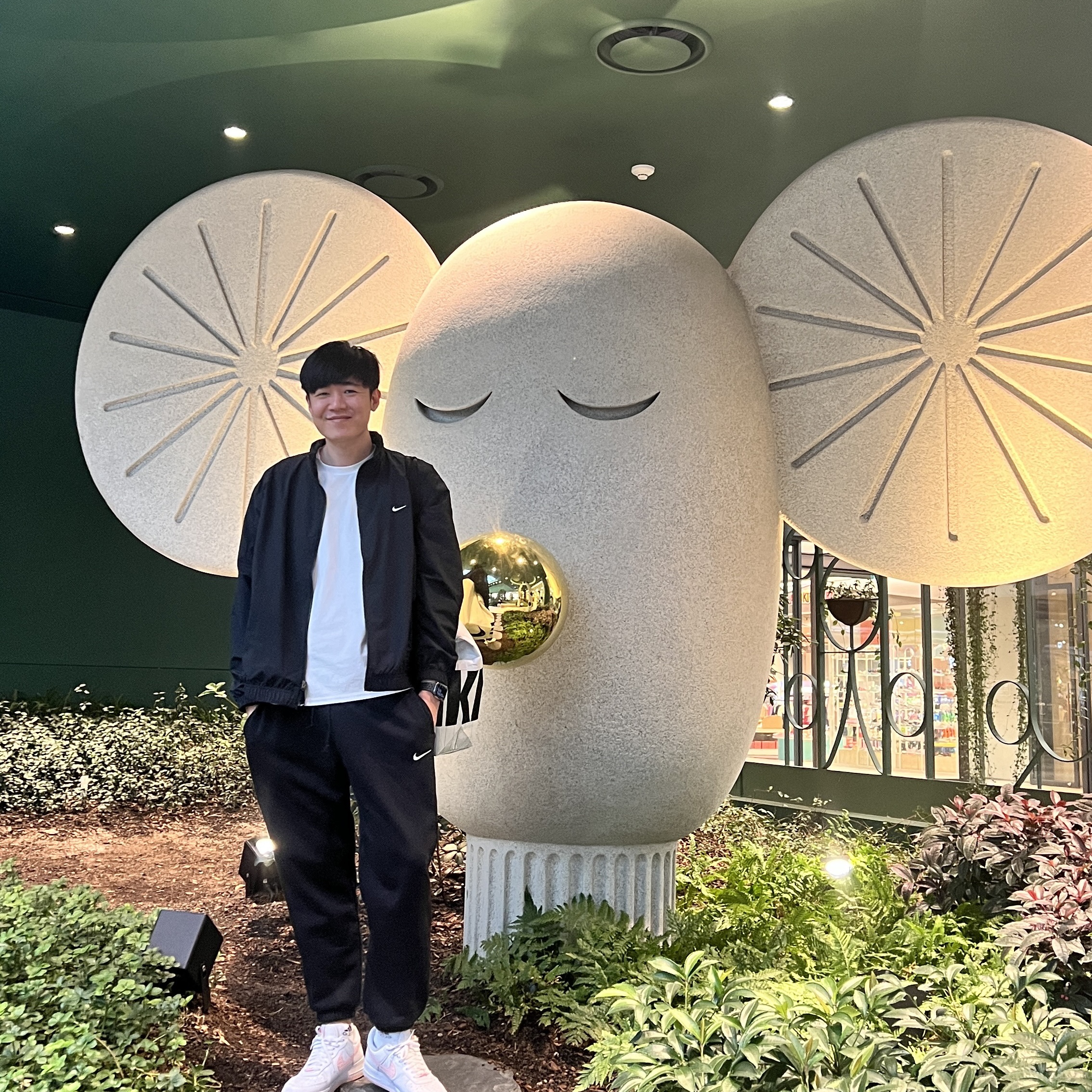 Nike NRG Solo Swoosh Woven Track Jacket Black - Asia, Nike Air Force 1 '07 Valentine's Day 2022 착용 스타일 - 2
