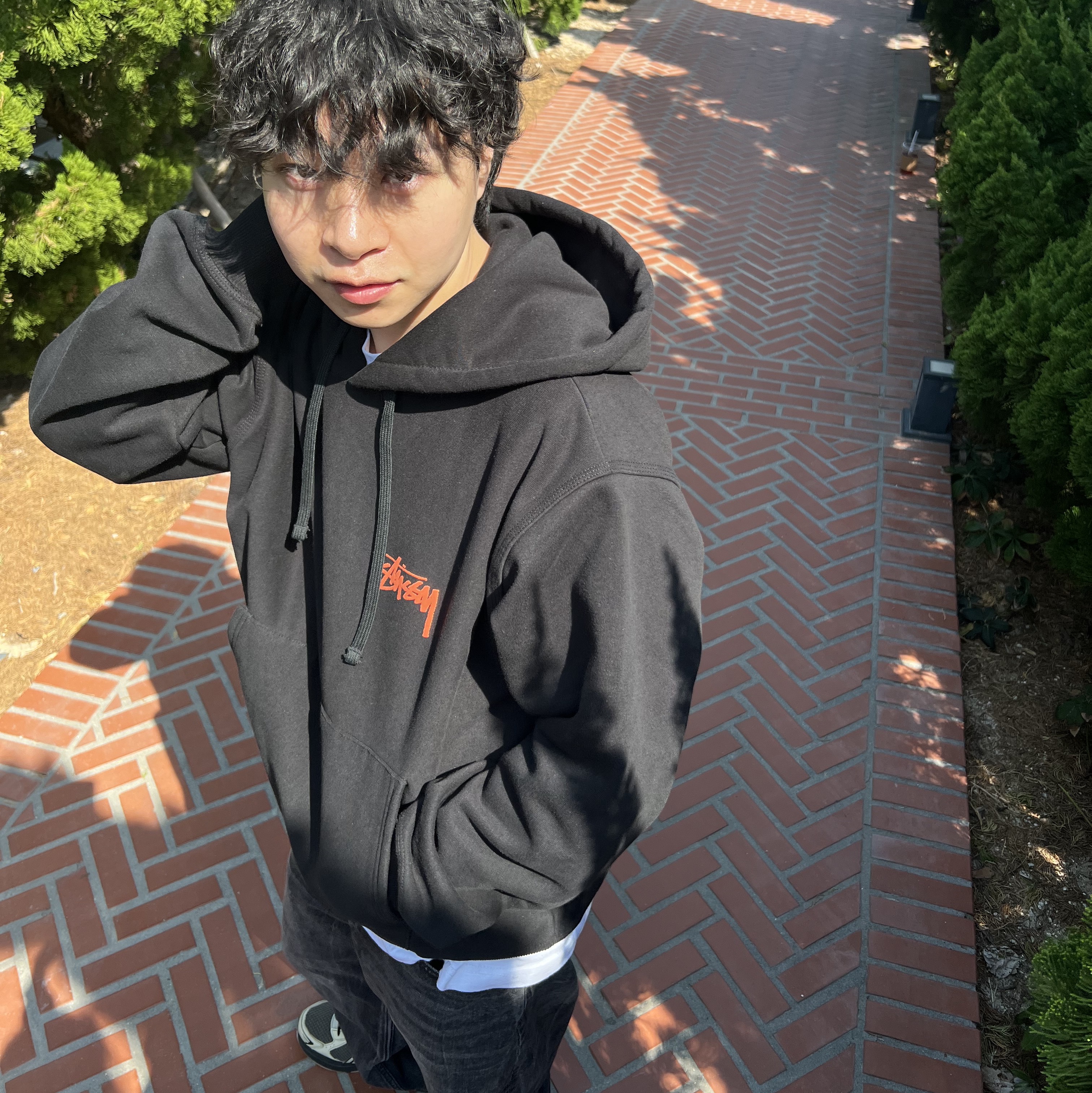 Stussy Dance Energy Hoodie Black, Asics x I4P Gel-1130 Mink Glacier Grey 착용 스타일