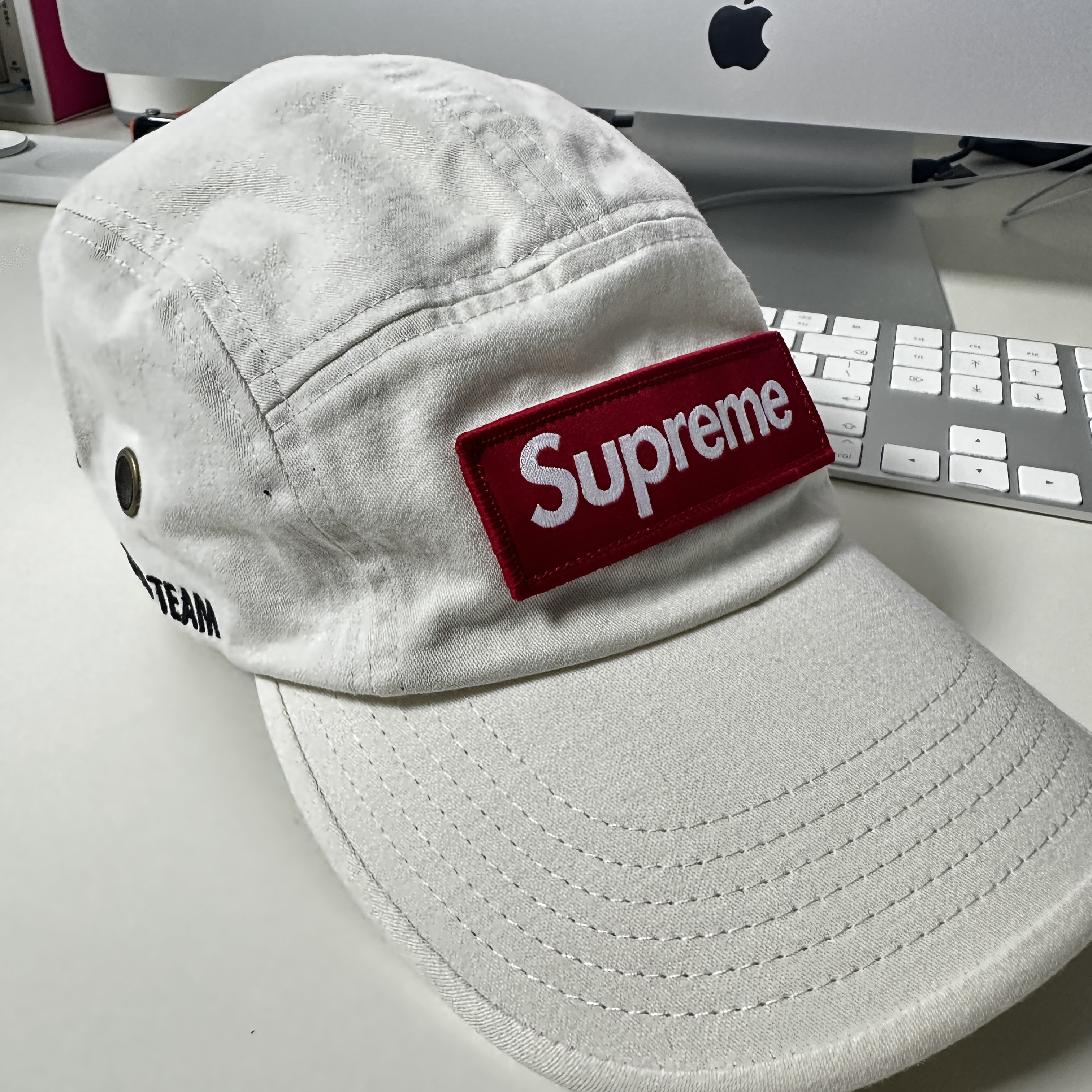 Supreme Military Camp Cap Stone - 22SS 착용 스타일