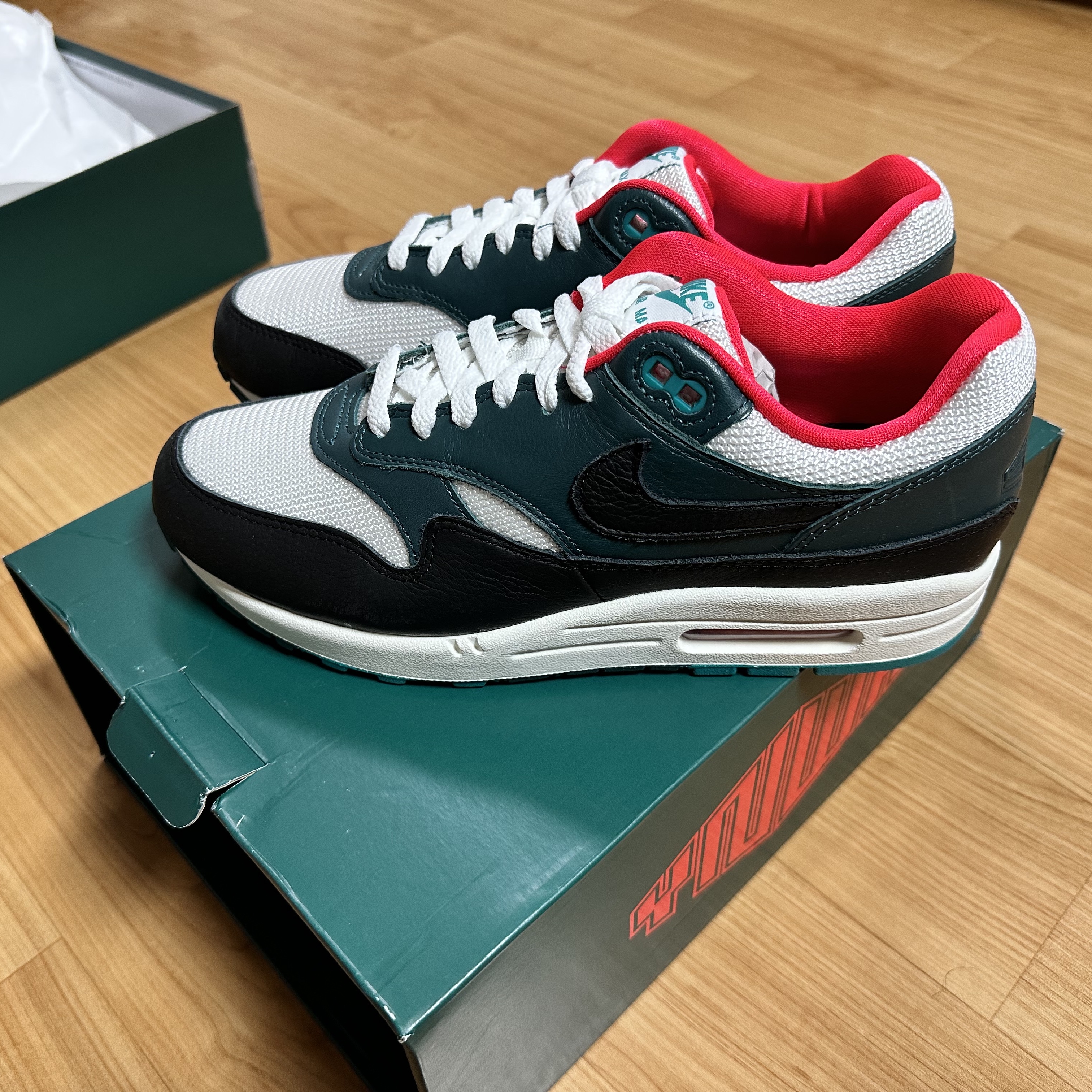Nike x LFC x LeBron James Air Max 1 Gorge Green 착용 스타일 - 2