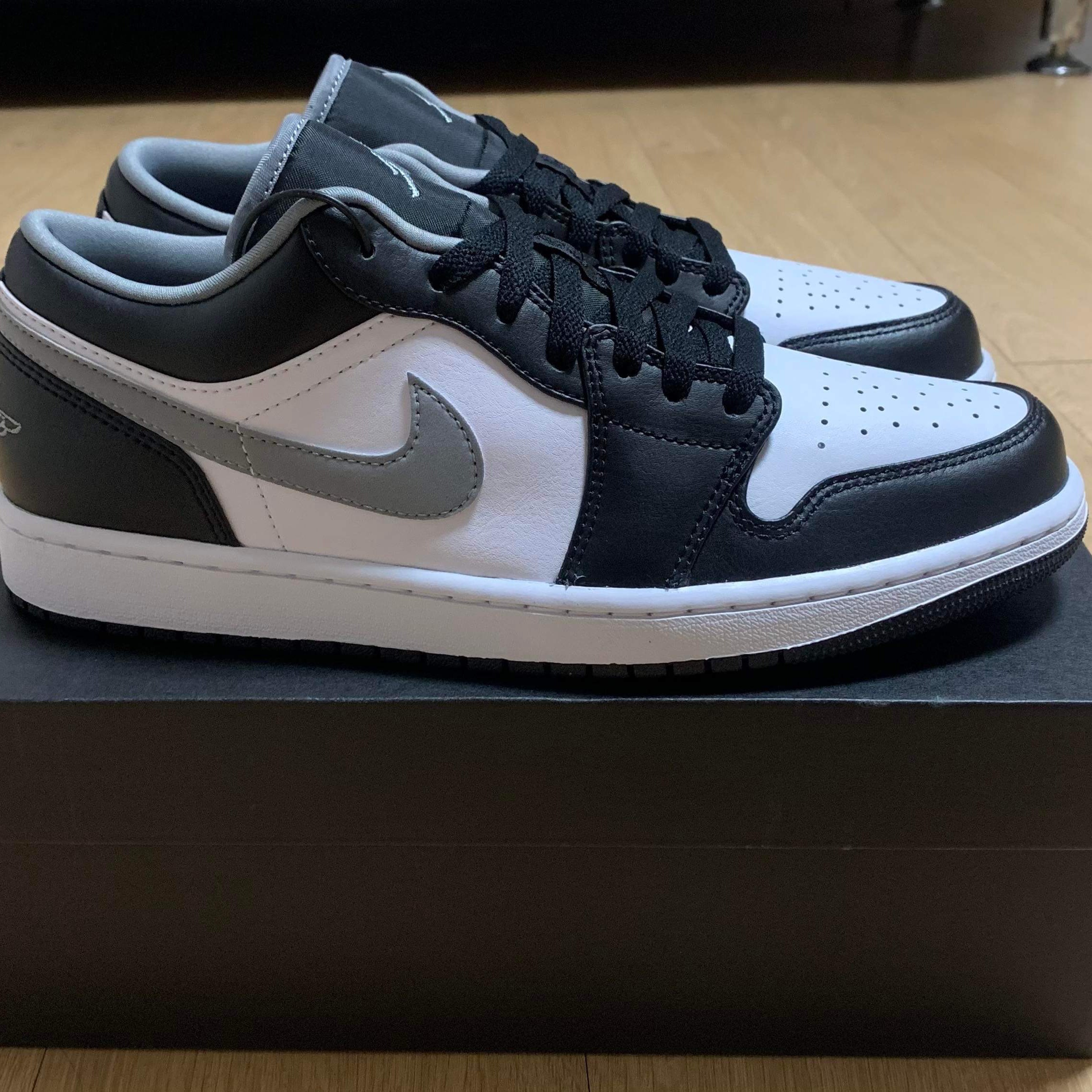 Jordan 1 Low Black Particle Grey 착용 스타일 - 2